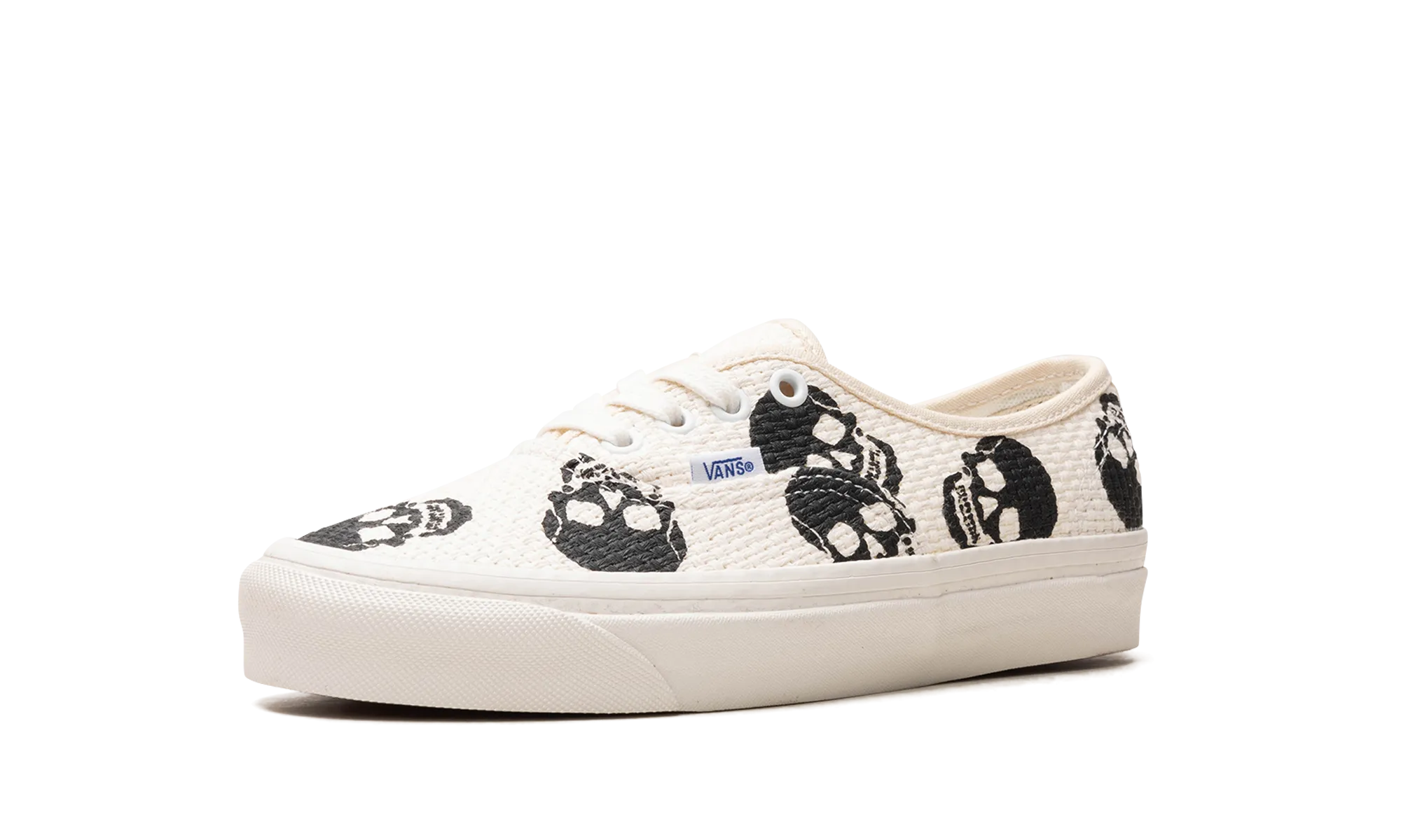 sports Soul Walk Needlepoint Authentic 44 DX "Skulls"