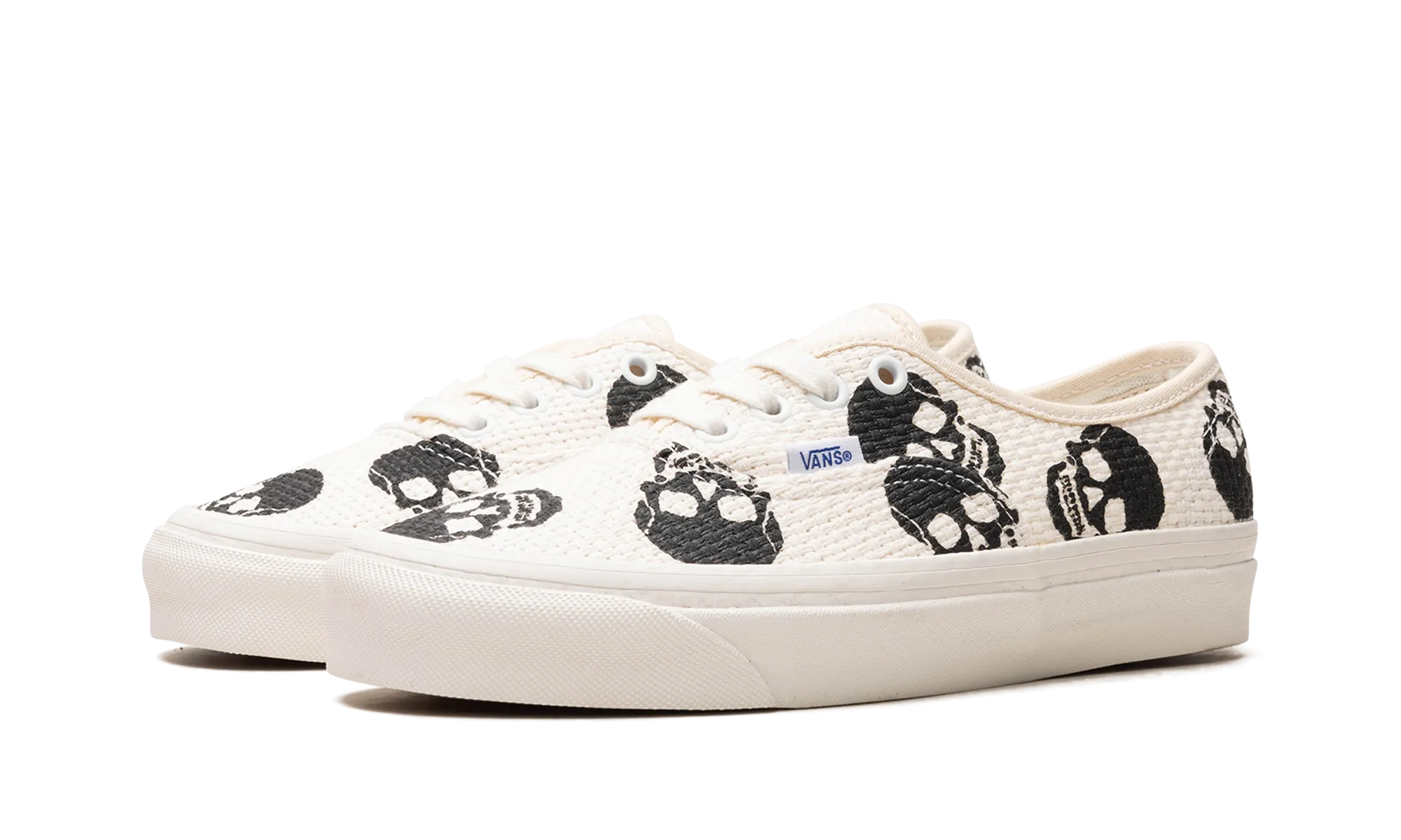 Needlepoint Authentic 44 DX "Skulls" Retro Mood