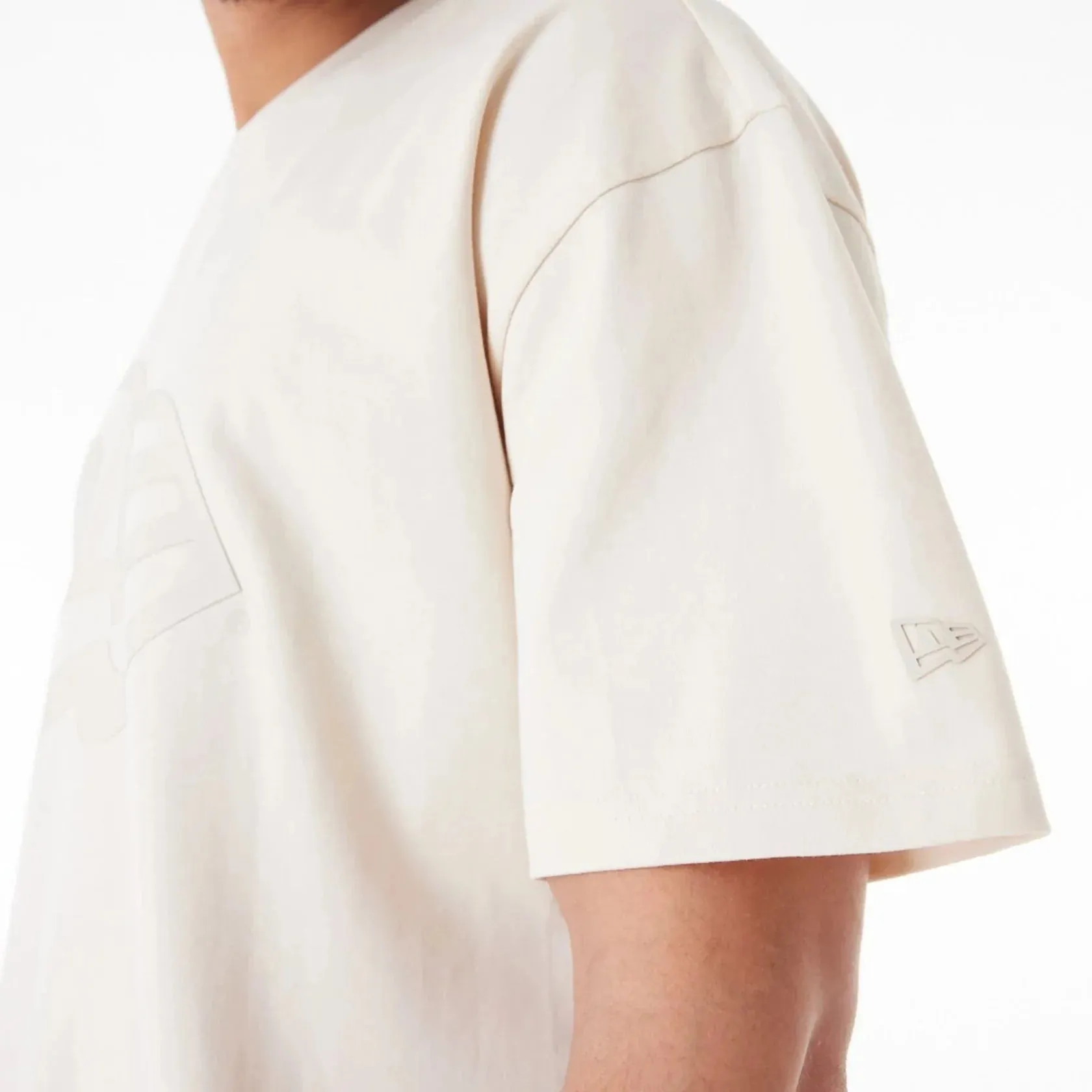 Slim Comfort NEW ERA Flag Cream Oversized T-Shirt