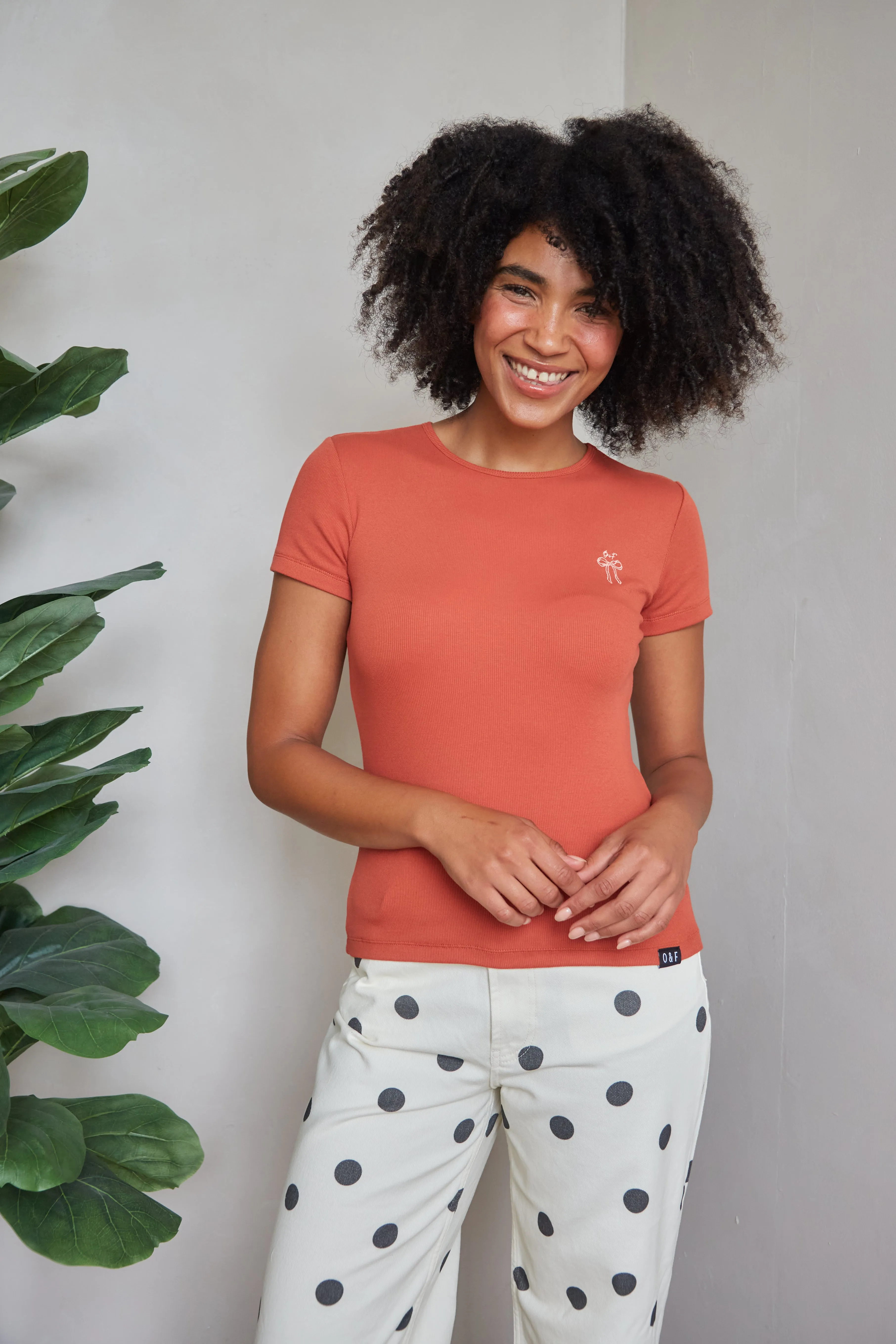 Everyday Look O&F Bow Embroidered Rib Tee - Rust