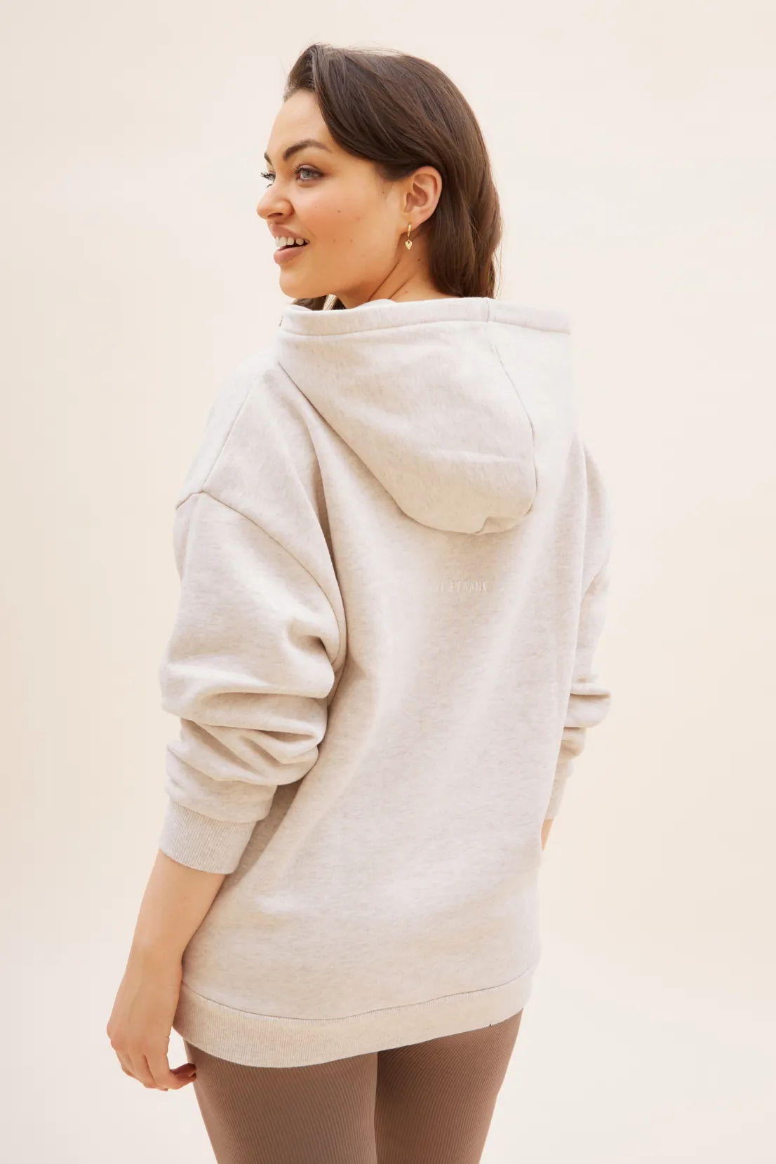 O&F Coffee Hoodie Outdoor Minimal right for running