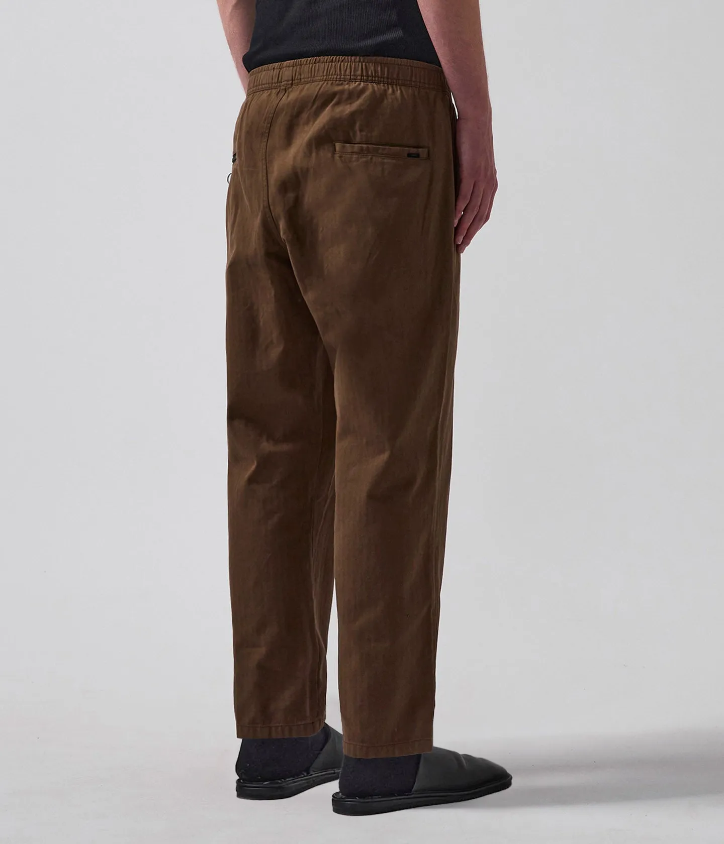 Everyday Comfort Fit AntiSlipWaistband PRAYER HERRINGBONE PANT // BROWN