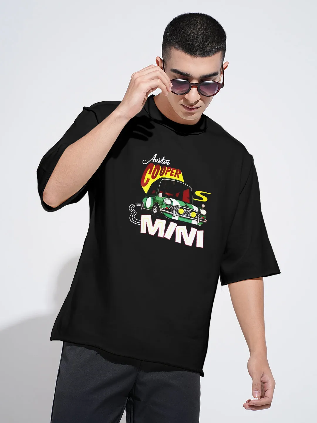 Men's Graphic Black Round Neck Oversized T-Shirt Street Trend Look