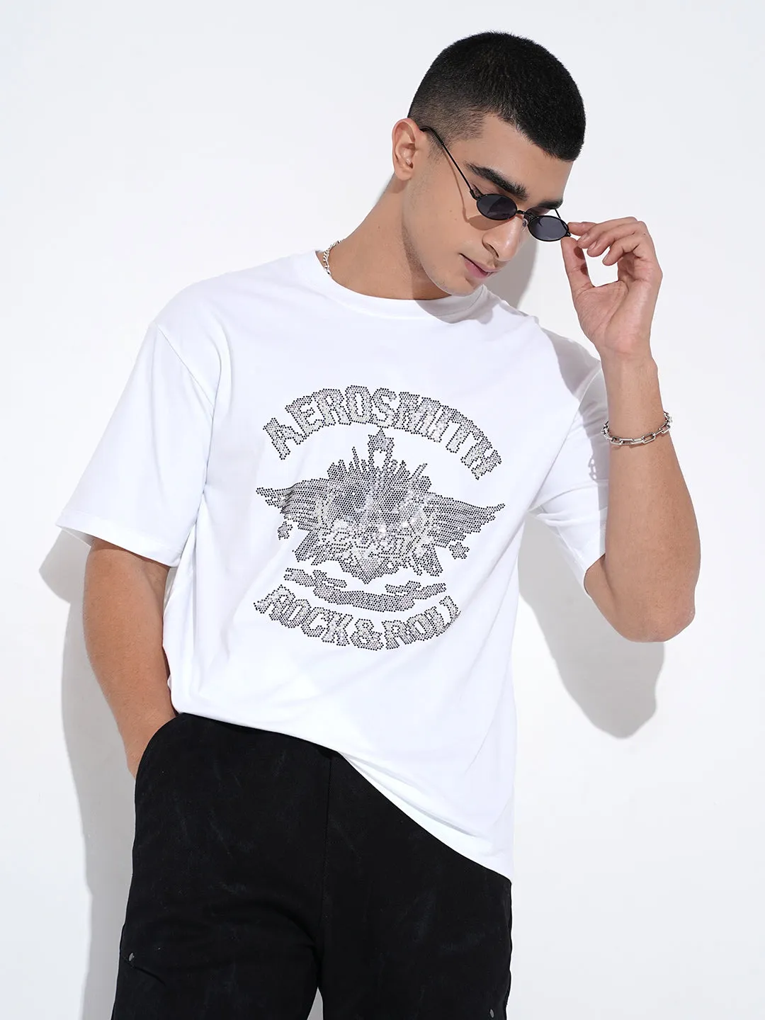 Chic SunProtectionFabric Men's Graphic Print White Short Sleeves Round Neck Relaxed Fit T-Shirt