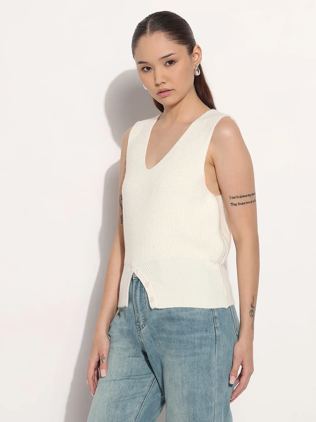 Women's Ribbed Off White V-Neck Sleeveless Knitted Top Shrink Resistant Treatment Elastic Seamless Design