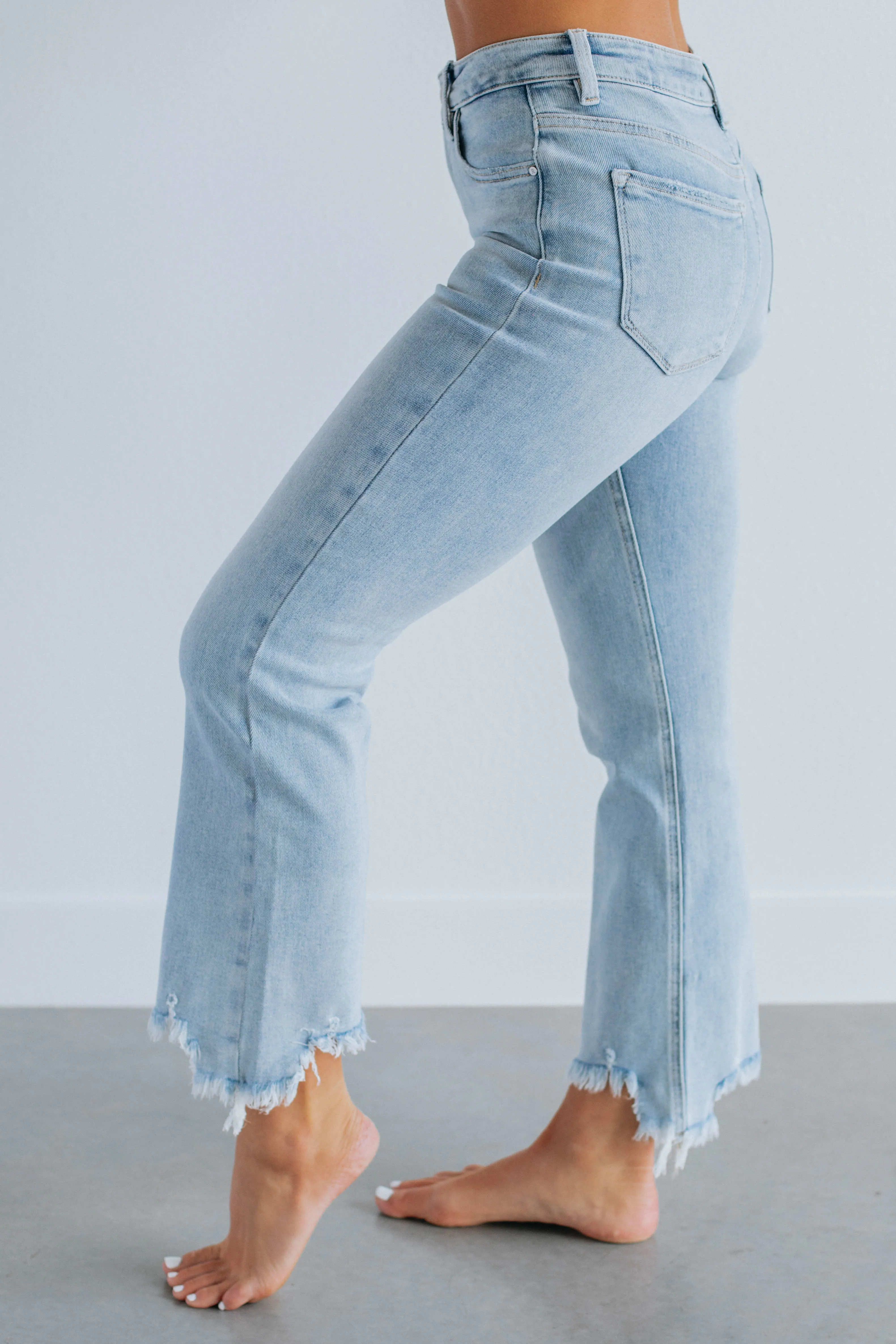 Neona Risen Jeans - Light Wash Quick Pick All Day Use
