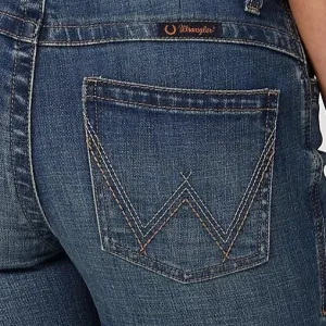 Essential Piece Wrangler Women's Willow Ultimate Riding Jean in Marie