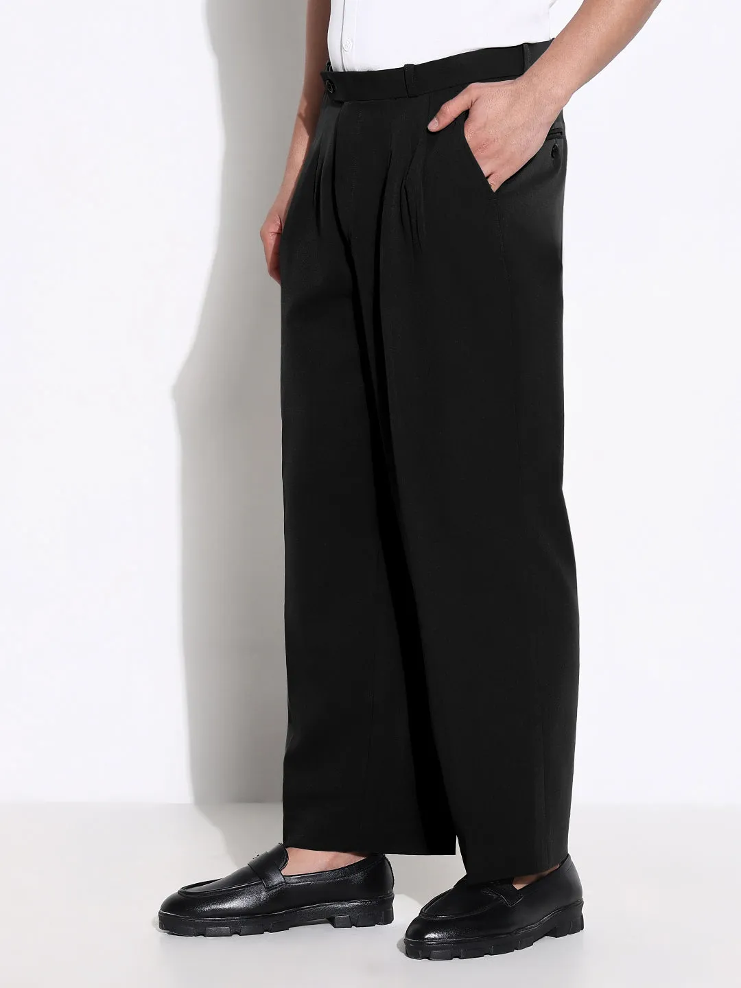 Non Binding Waist FourWayStretch Men's Black Loose Fit Formal Trousers