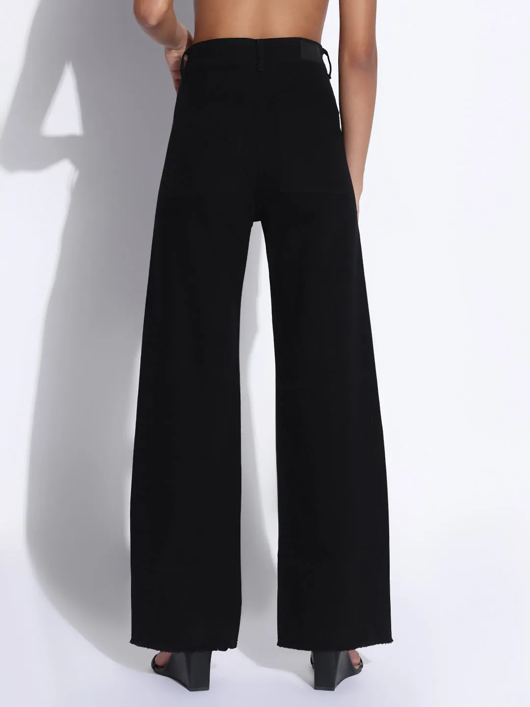 Easy Essentials Casual Friday Durable Athlete Fit Women's Solid Black Frayed Hem Wide Leg Jeans