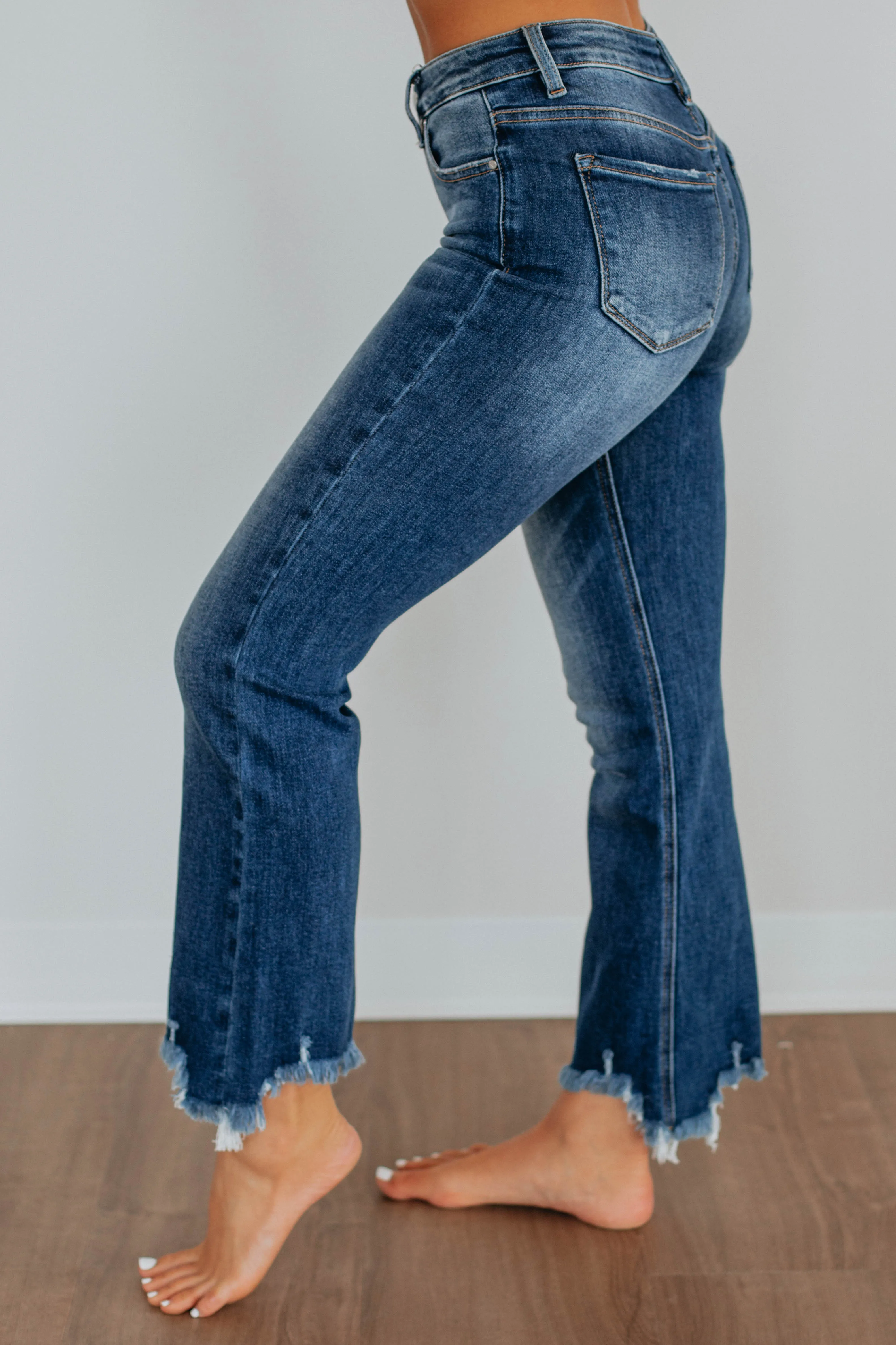 Plain Favorite Neona Risen Jeans - Dark Wash