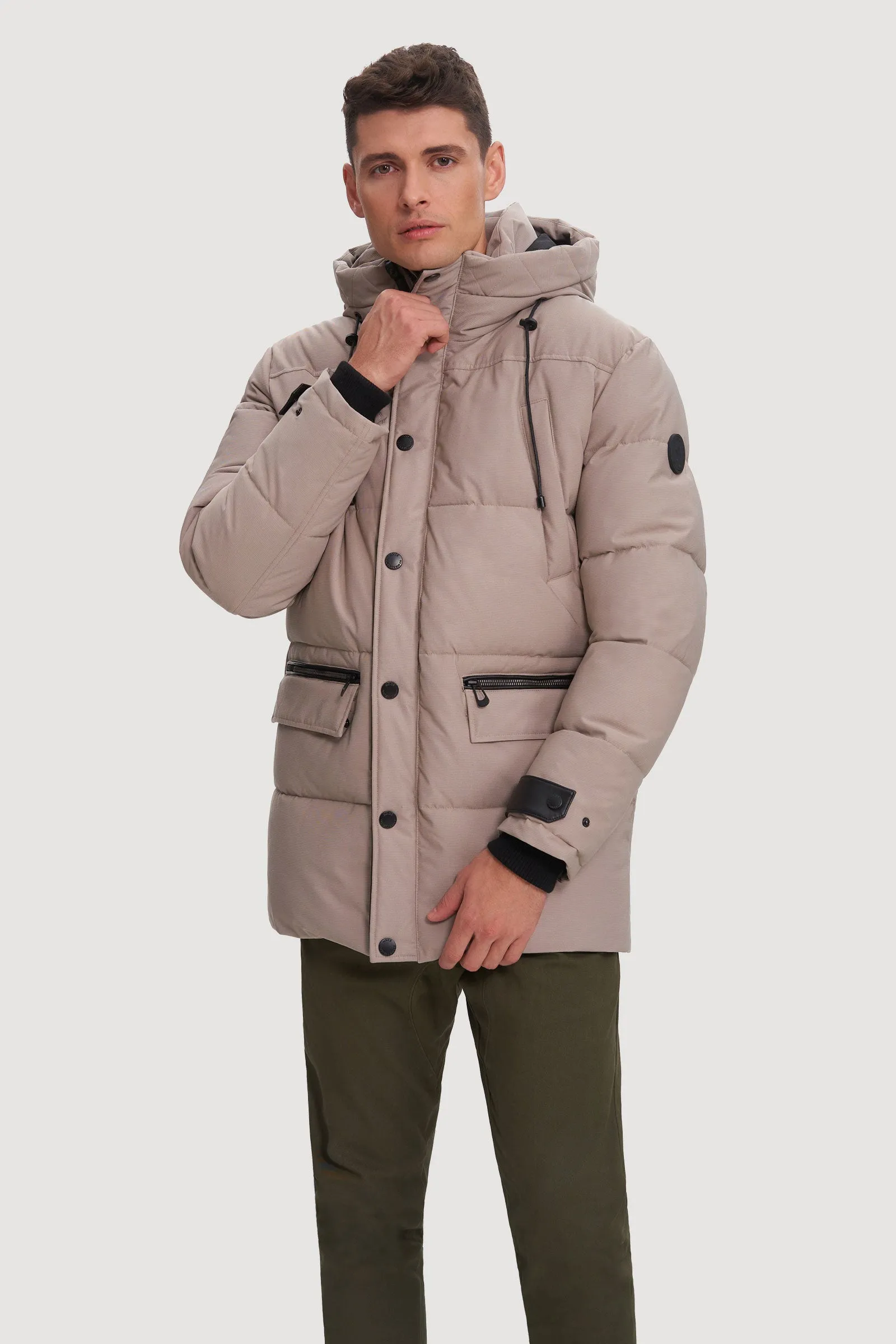 Russel Basic Essential Layer Sustainable Material