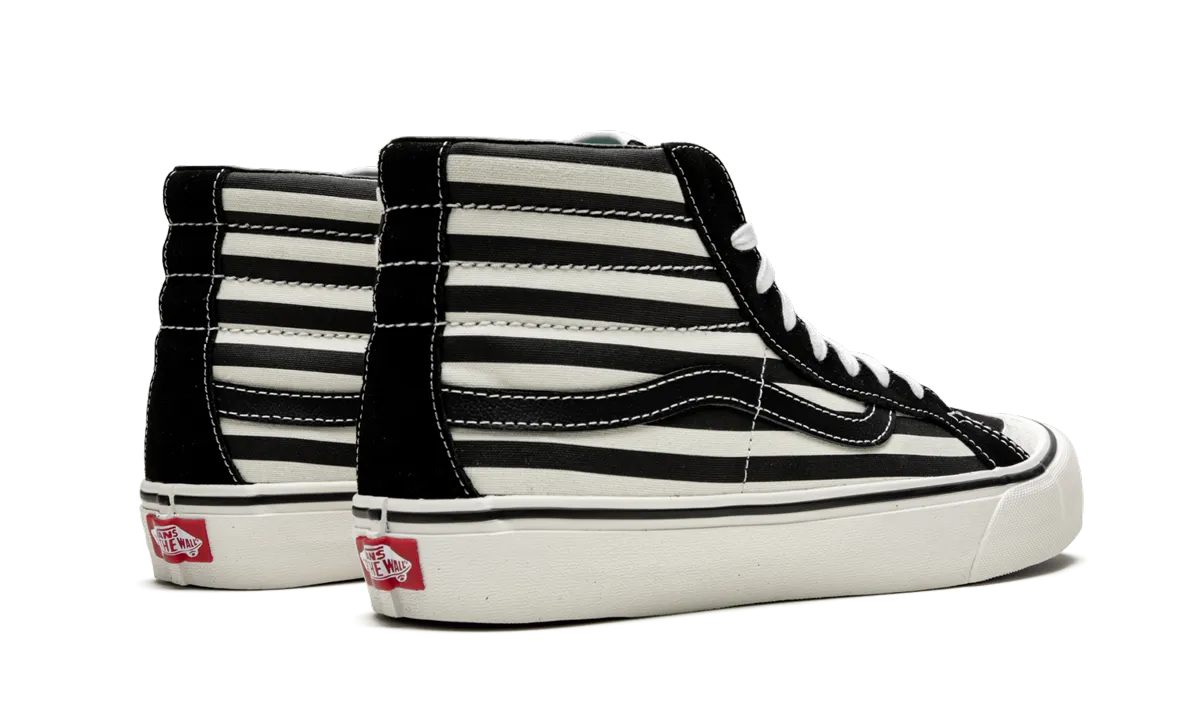 Energy Return Foam slow walk Sk8-Hi 138 SF "Stripes"