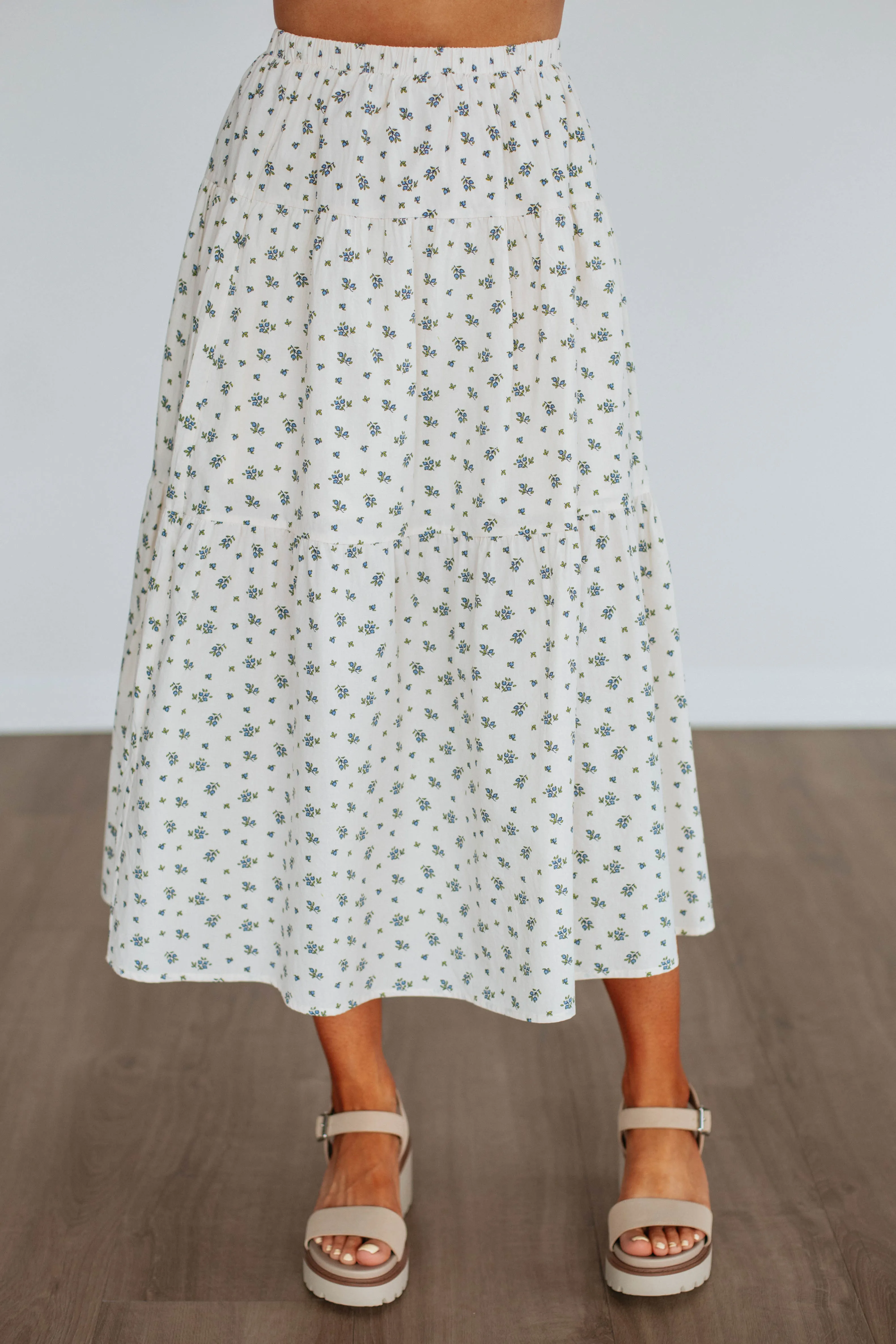 Cartana Floral Skirt Smooth Motion