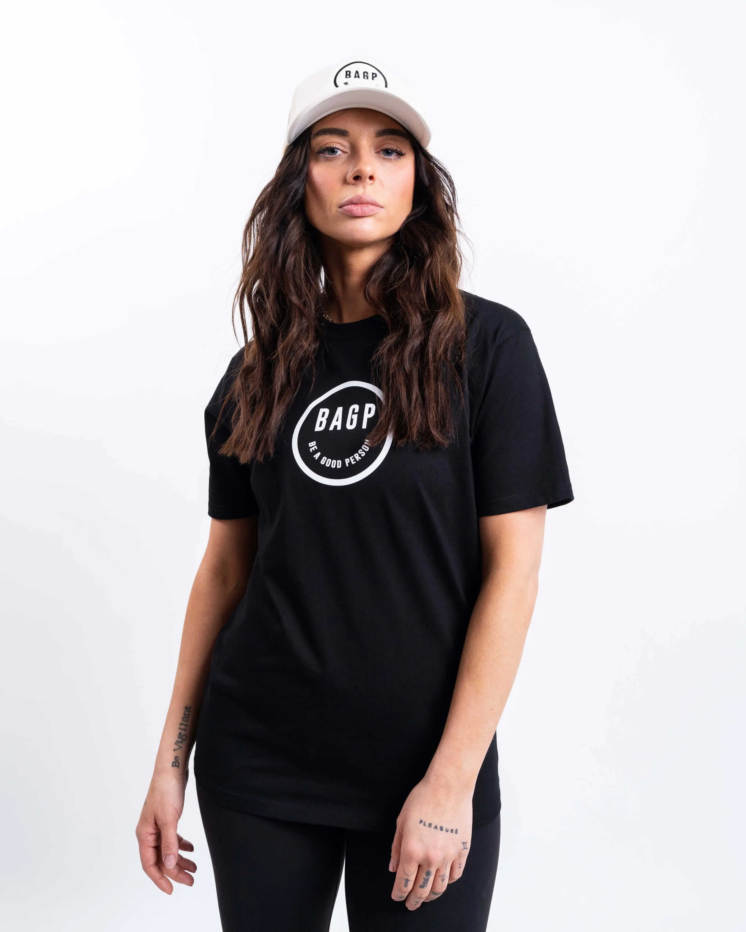 Contrast Inner Binding Minimalist Wear Smiley T-Shirt - Black