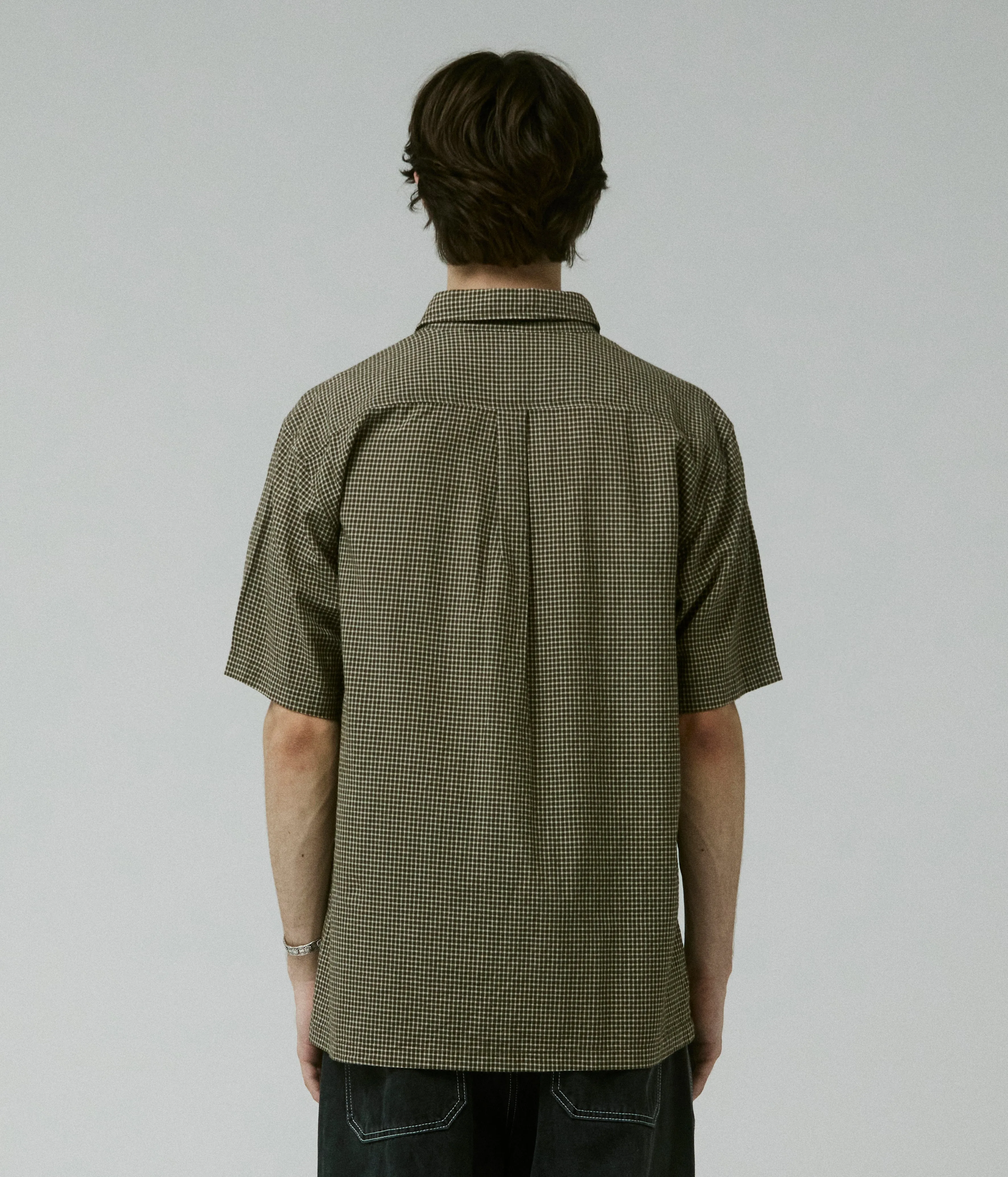 VIVIAN FLATLINE SS SHIRT // SURPLUS Comfy and Versatile