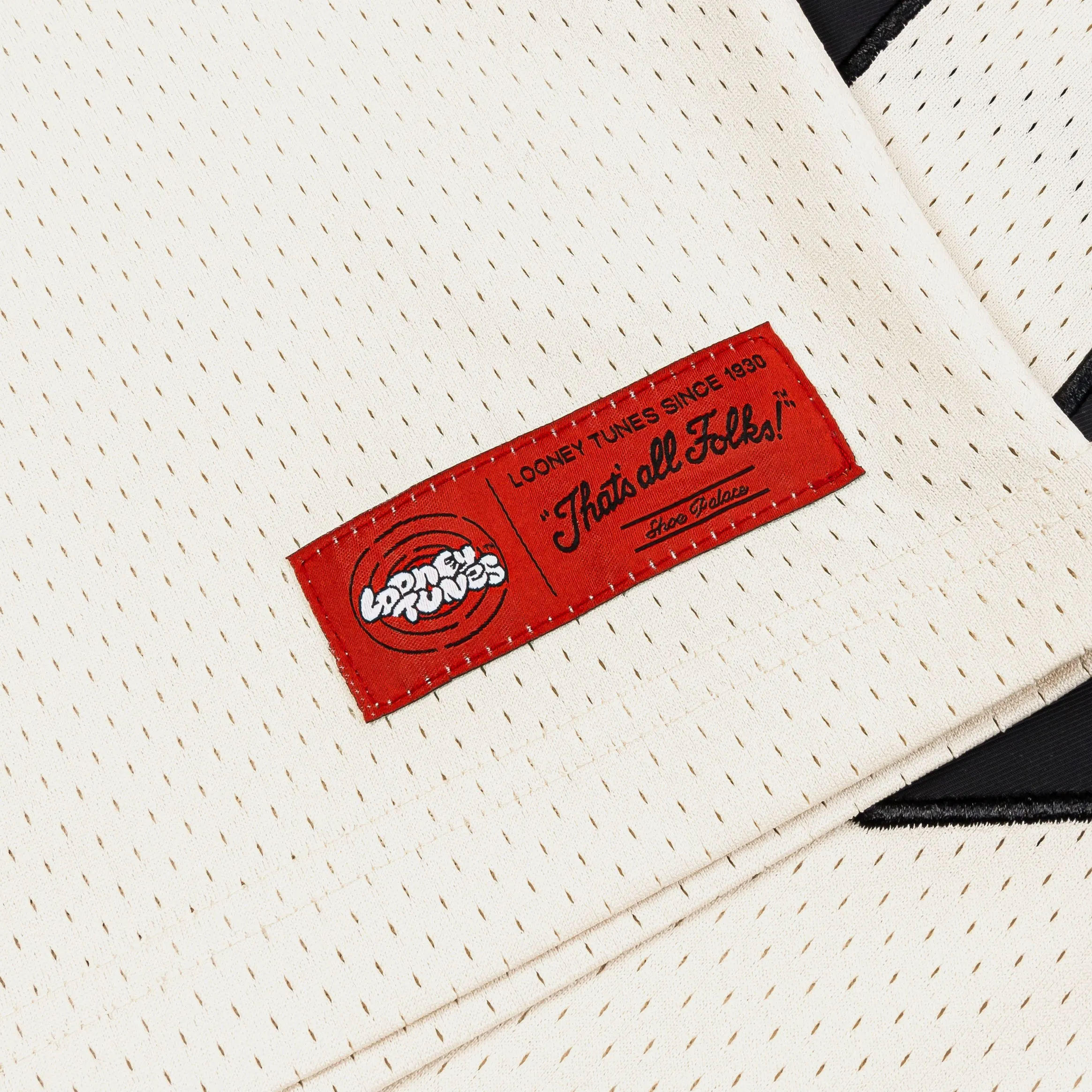 Flexible Cuff Technology Quick Repair Yarn SP x Looney Tunes Thats All Folks Mens Jersey (White/Black/White)