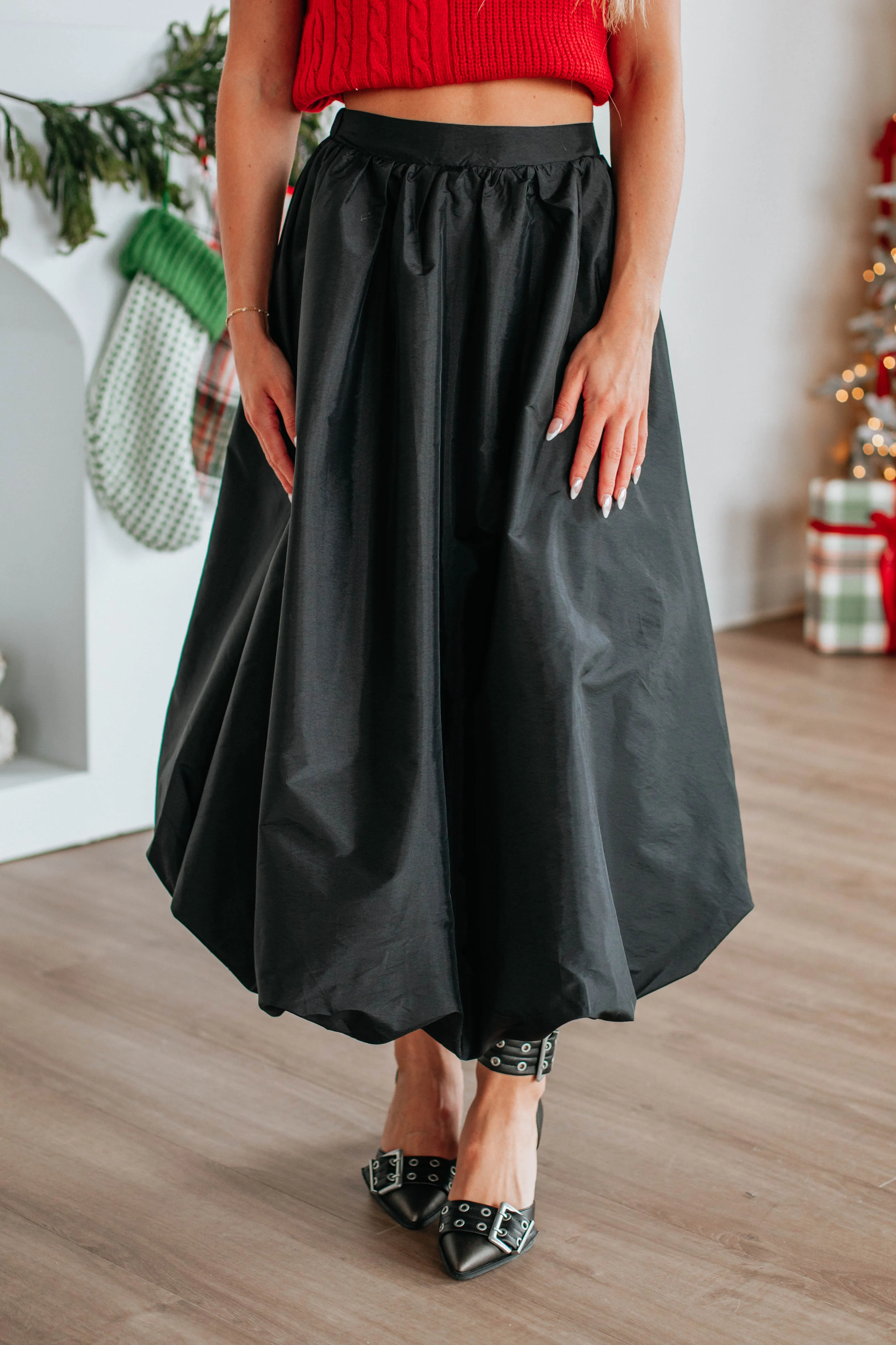 Structured Shape Stop & Stare Skirt - Black
