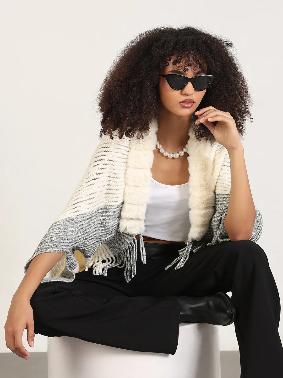 Simple Wear Women's Solid Cream Fringed Edge Poncho