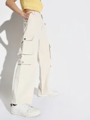 Women's Off White Comfort Wide Leg Mid-Rise Denim Cargo Style Jeans Relaxed Style Work Ready Outdoor Enthusiast Winter Warmth Professional Wear
