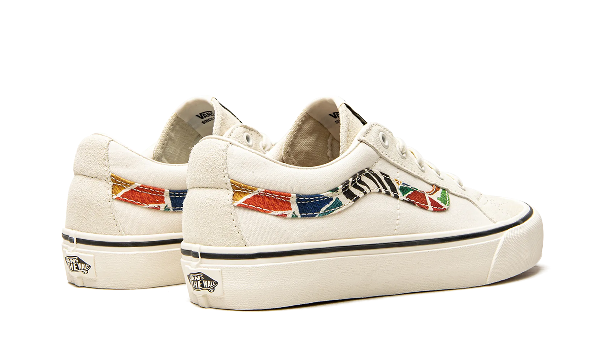 Non Restrictive Fit Sk8-Low "Hanna Scott"