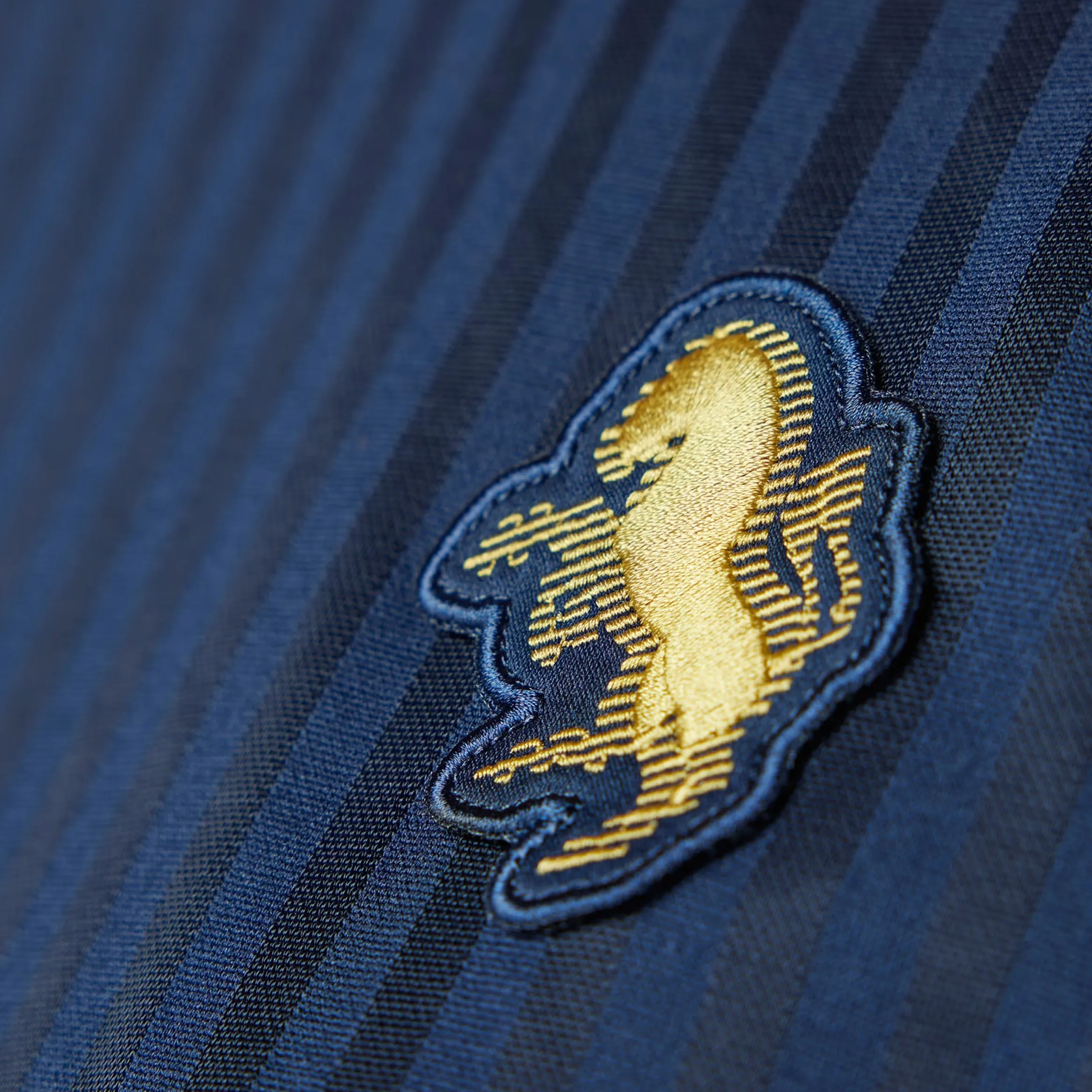 Interlock Knit Structure Juventus Terrance Icons Mens Jersey (Blue/White)