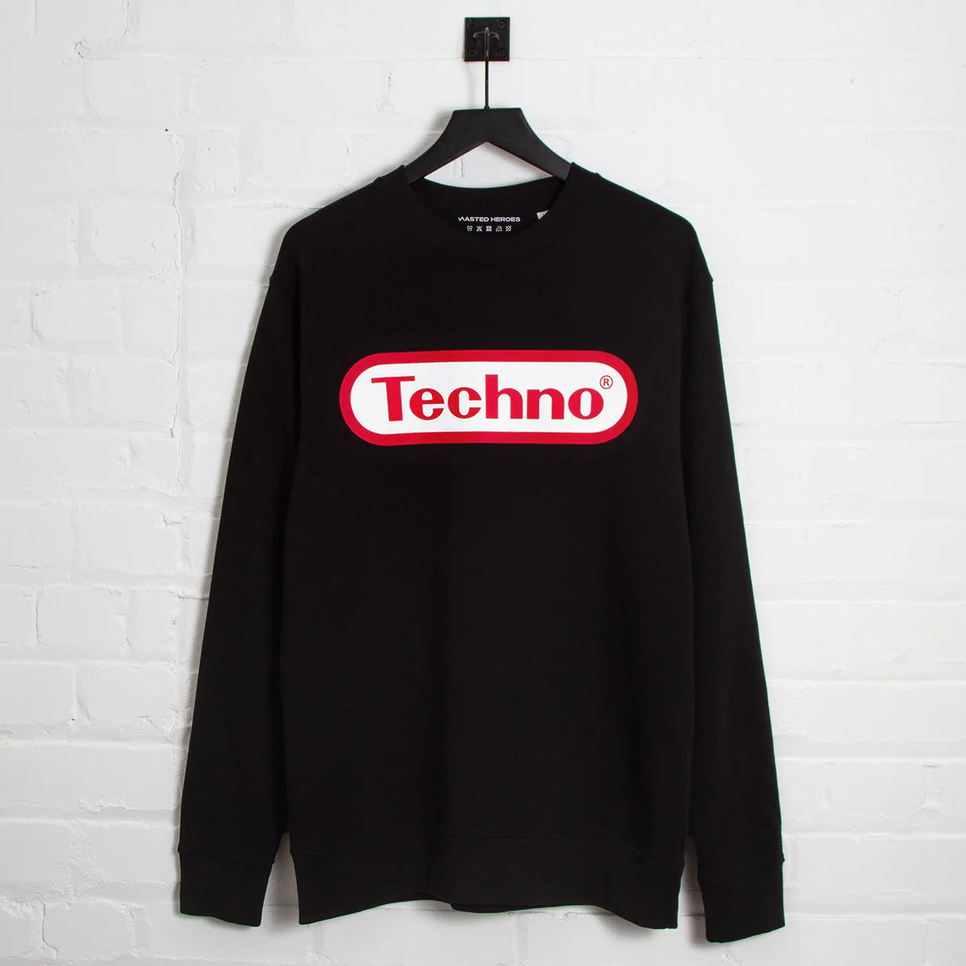 Sporty essentials Super Techno Front Print - Sweatshirt - Black