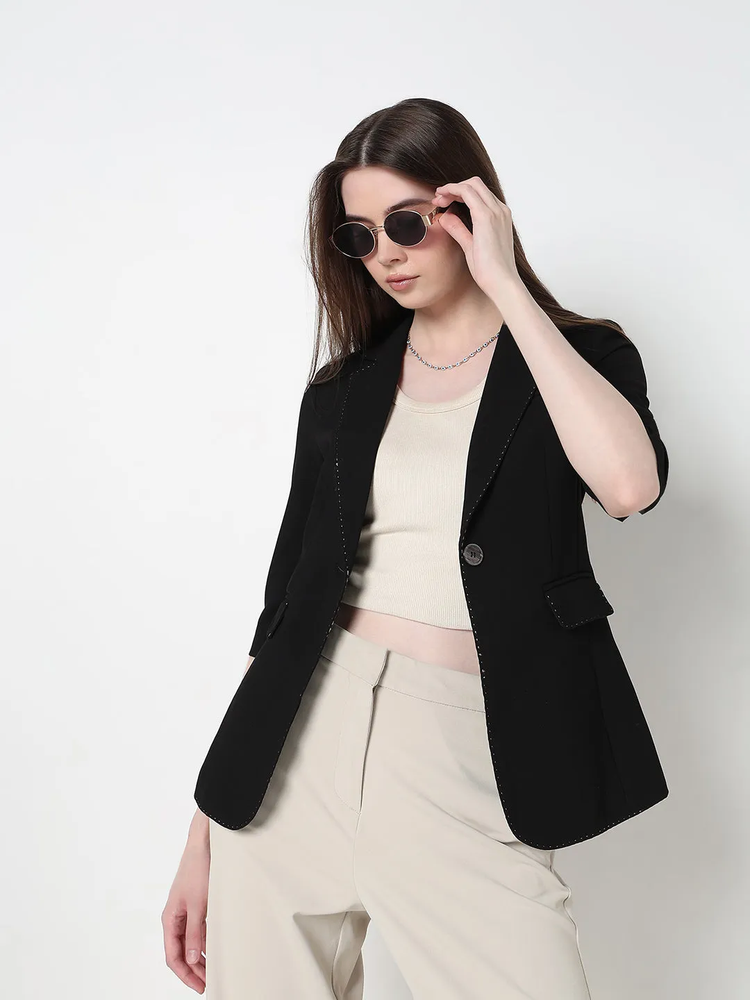 Structured Casual Fit Women's Black Single Breasted Blazer with stitch detail