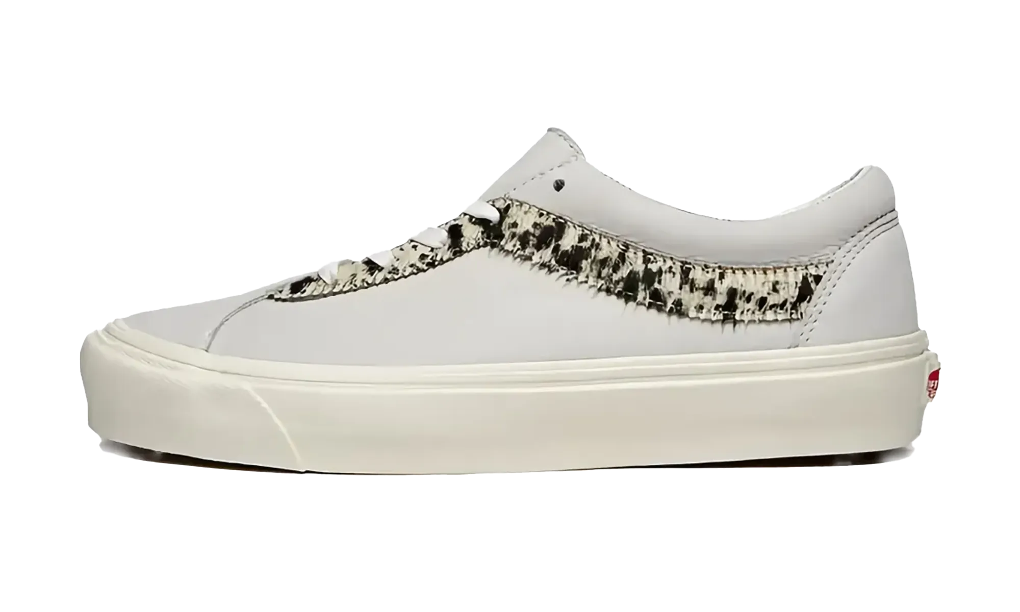 Bold Ni "True White Pony" Zero Drop Platform Low Profile Weekend Trip