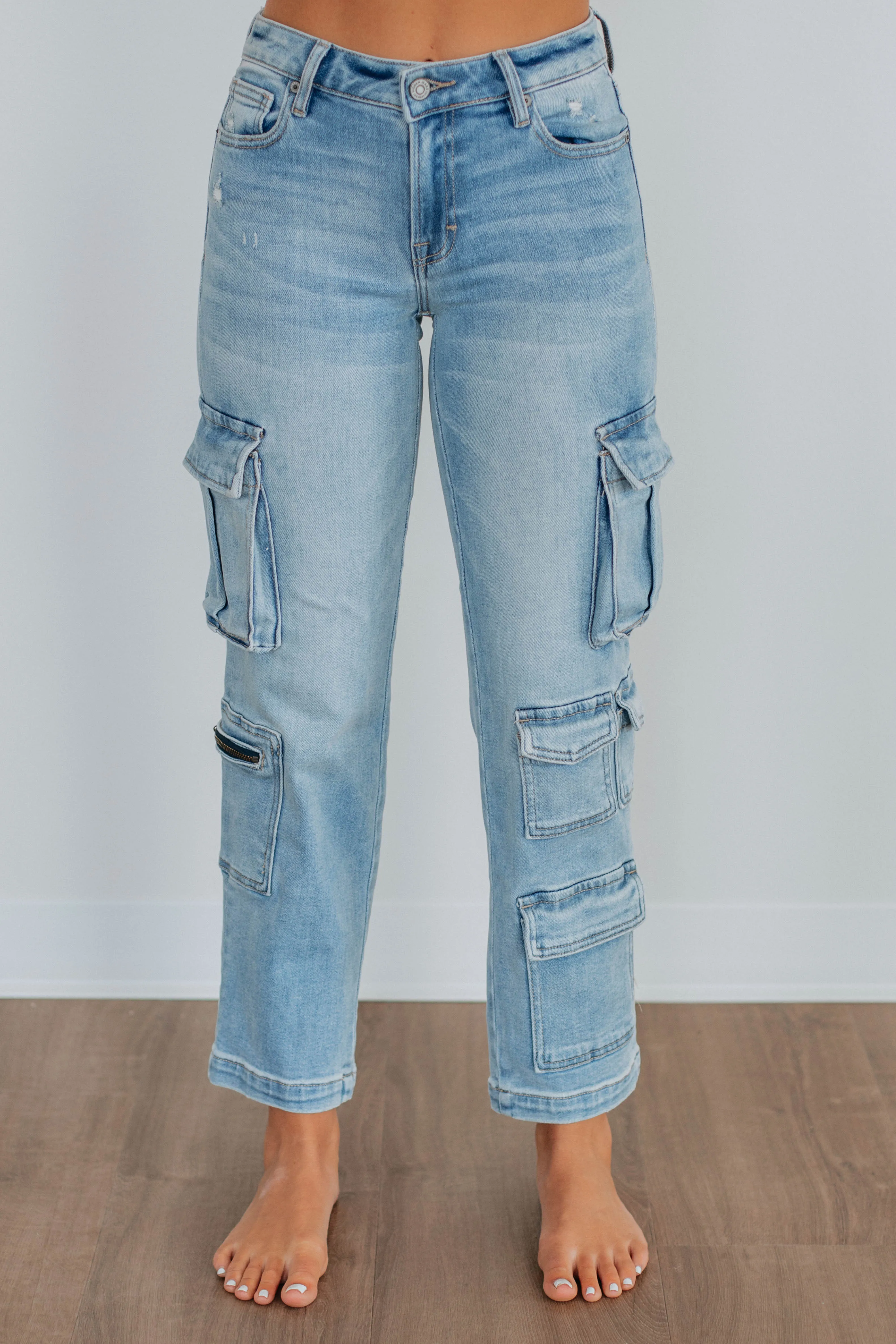 Tracey Hidden Cargo Jeans - Light Wash Comfortable Choice