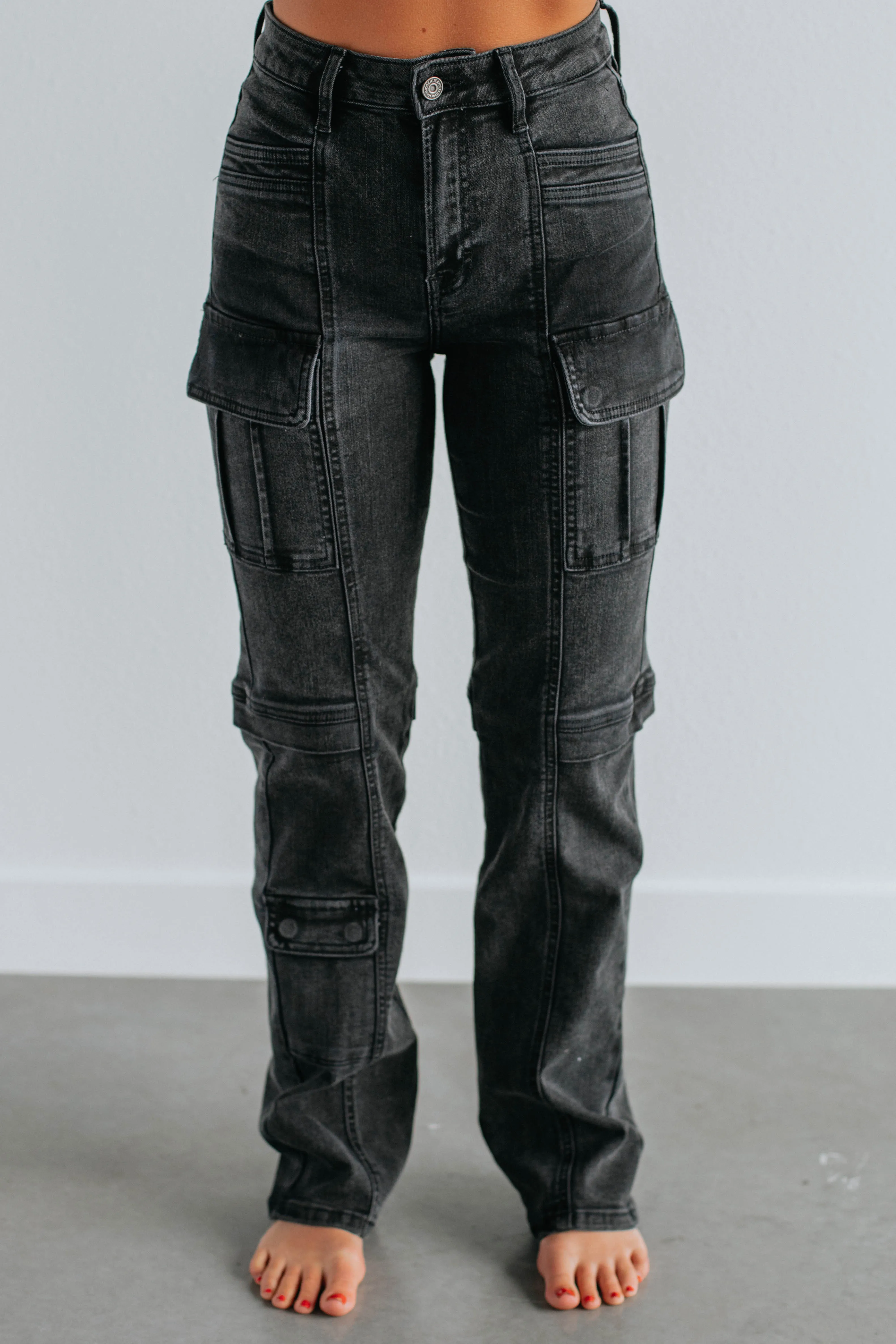 Tracey Hidden Cargo Jeans - Vintage Black Clean Style