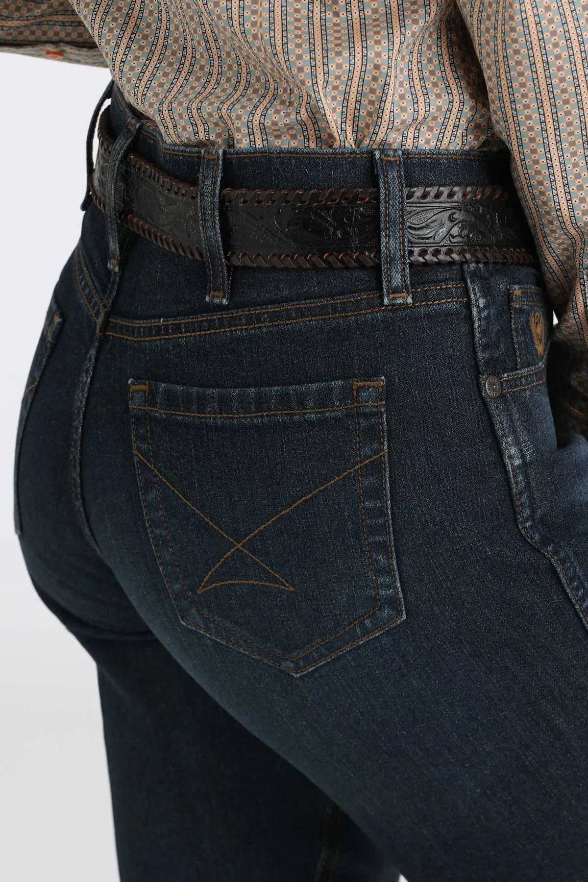 Common Outfit Daily Choice Cinch Women's Performance Classic Boot Cut Jean in River Blue