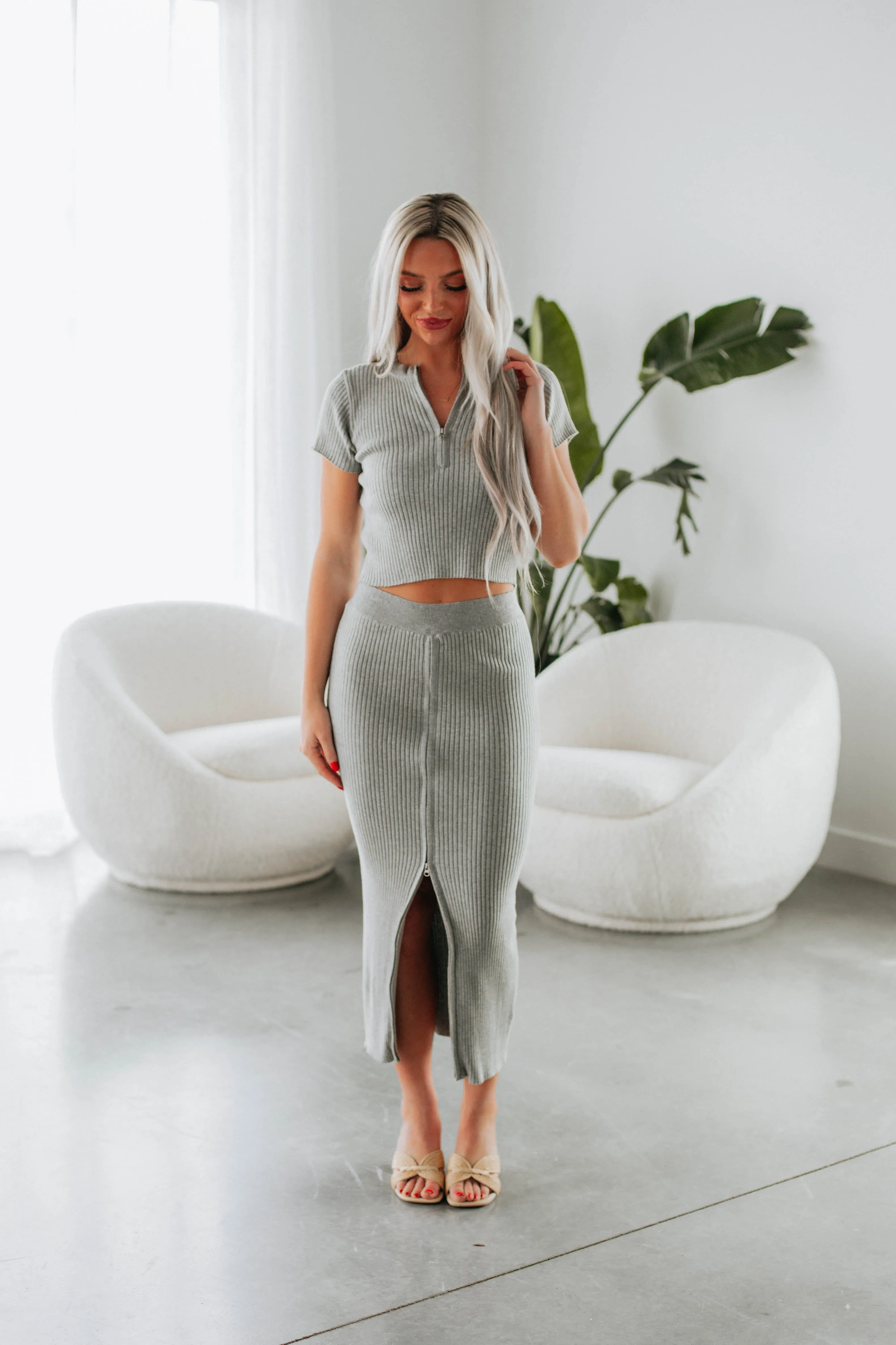 Tresia Ribbed Midi Skirt Fashion Detail