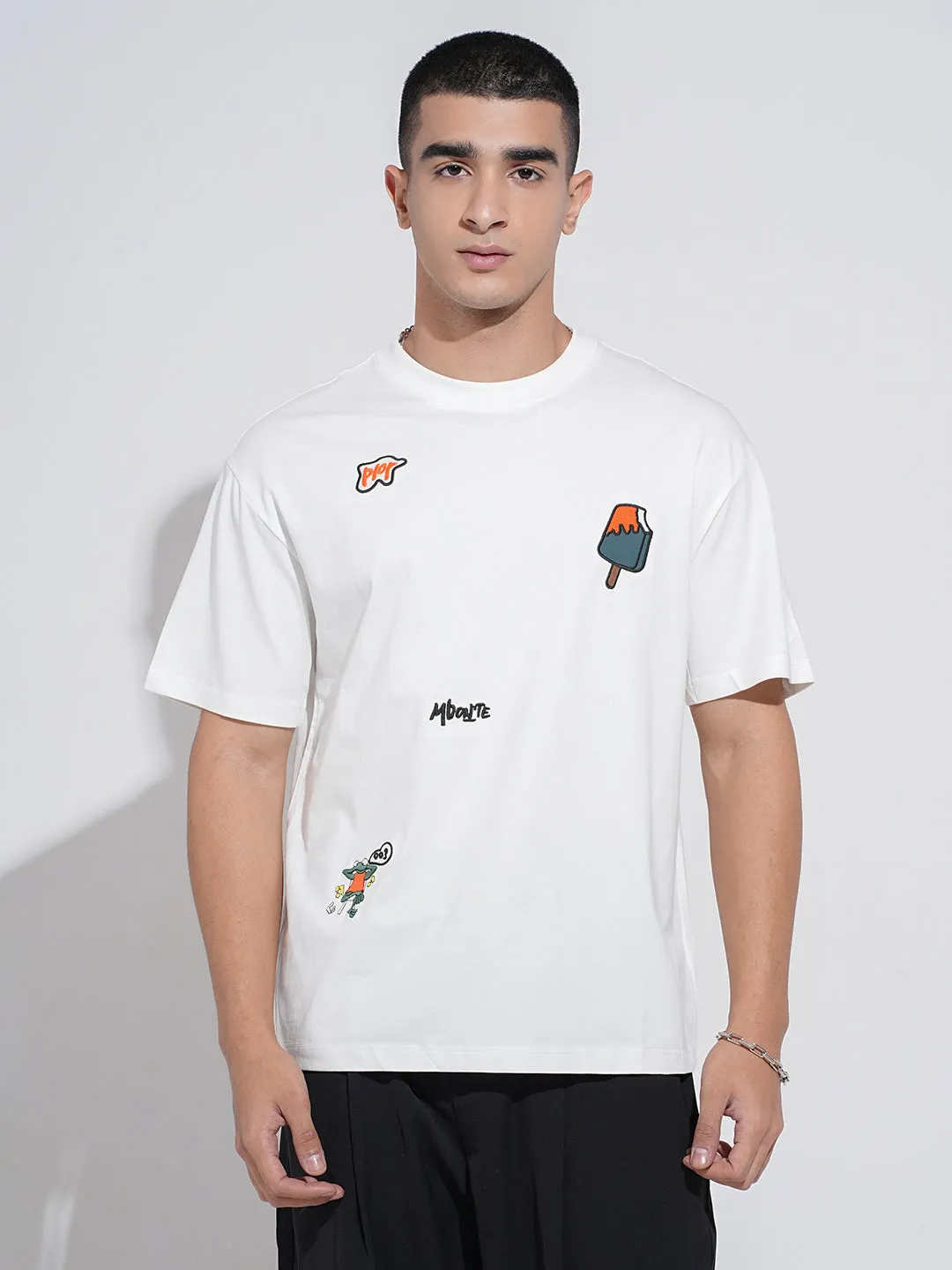 Effortless Comfort Men's Graphic Print White Short Sleeves Round Neck Relaxed Fit T-Shirt