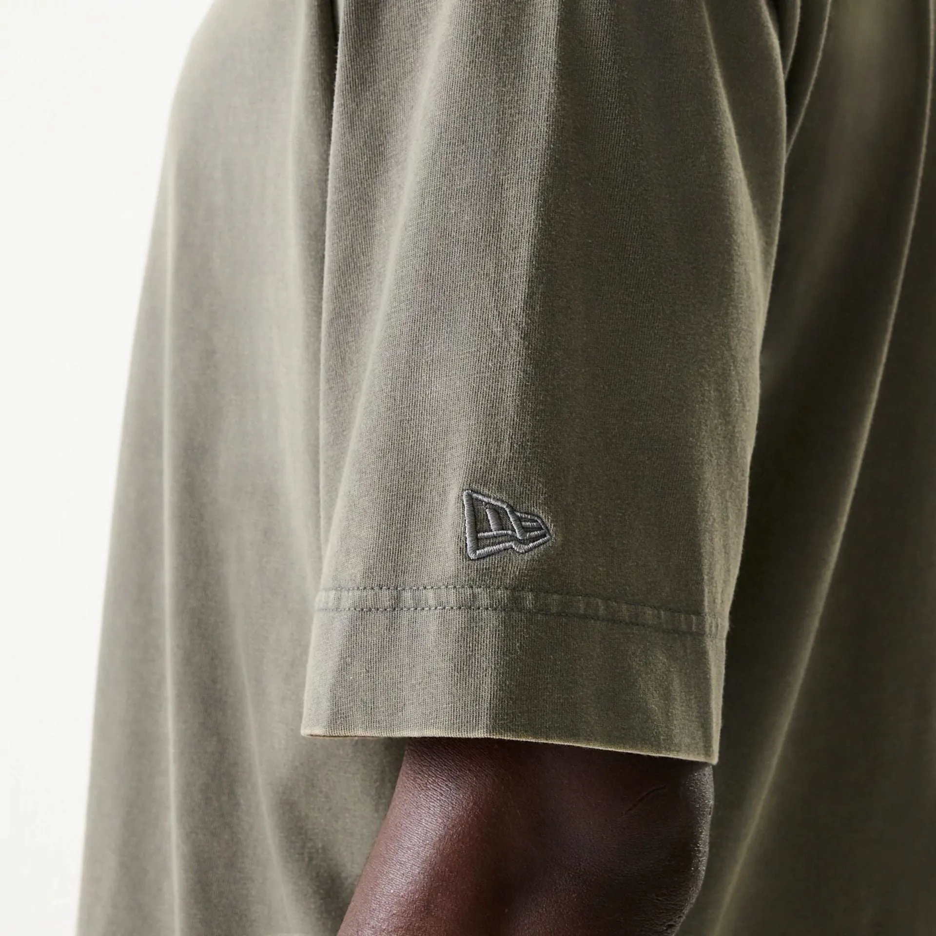 Trendy Comfort Fit New Era LA Lakers NBA Washed Grey Box T-Shirt