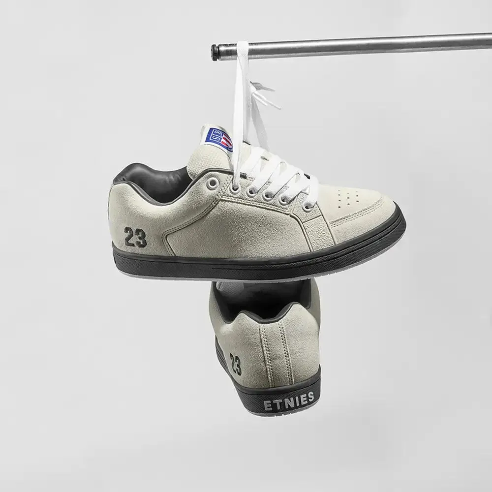 Sal 23 Bold Grip Flexible Arch