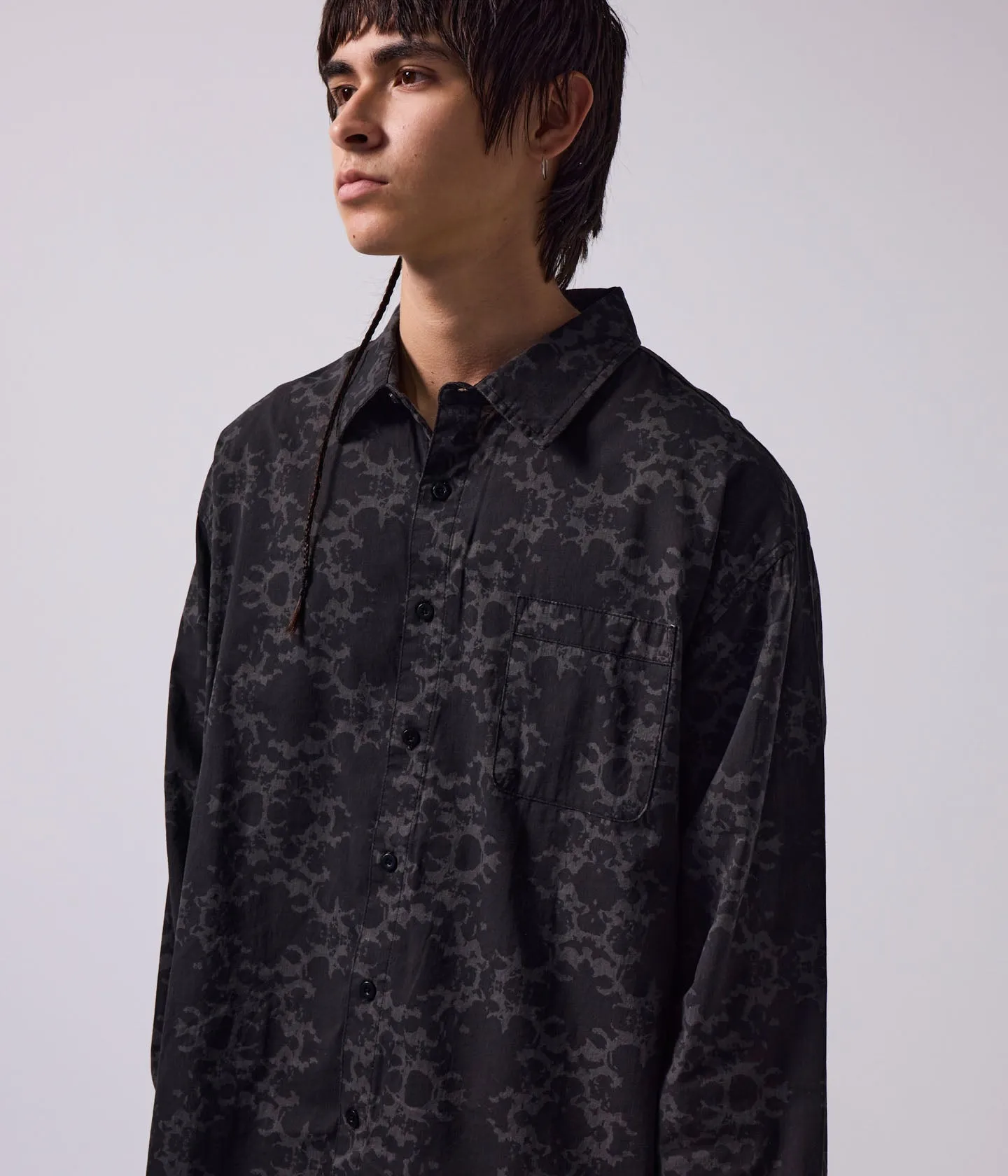 VIVIAN ORNATE LS SHIRT // BLACK/GREY SoftenedNeckline