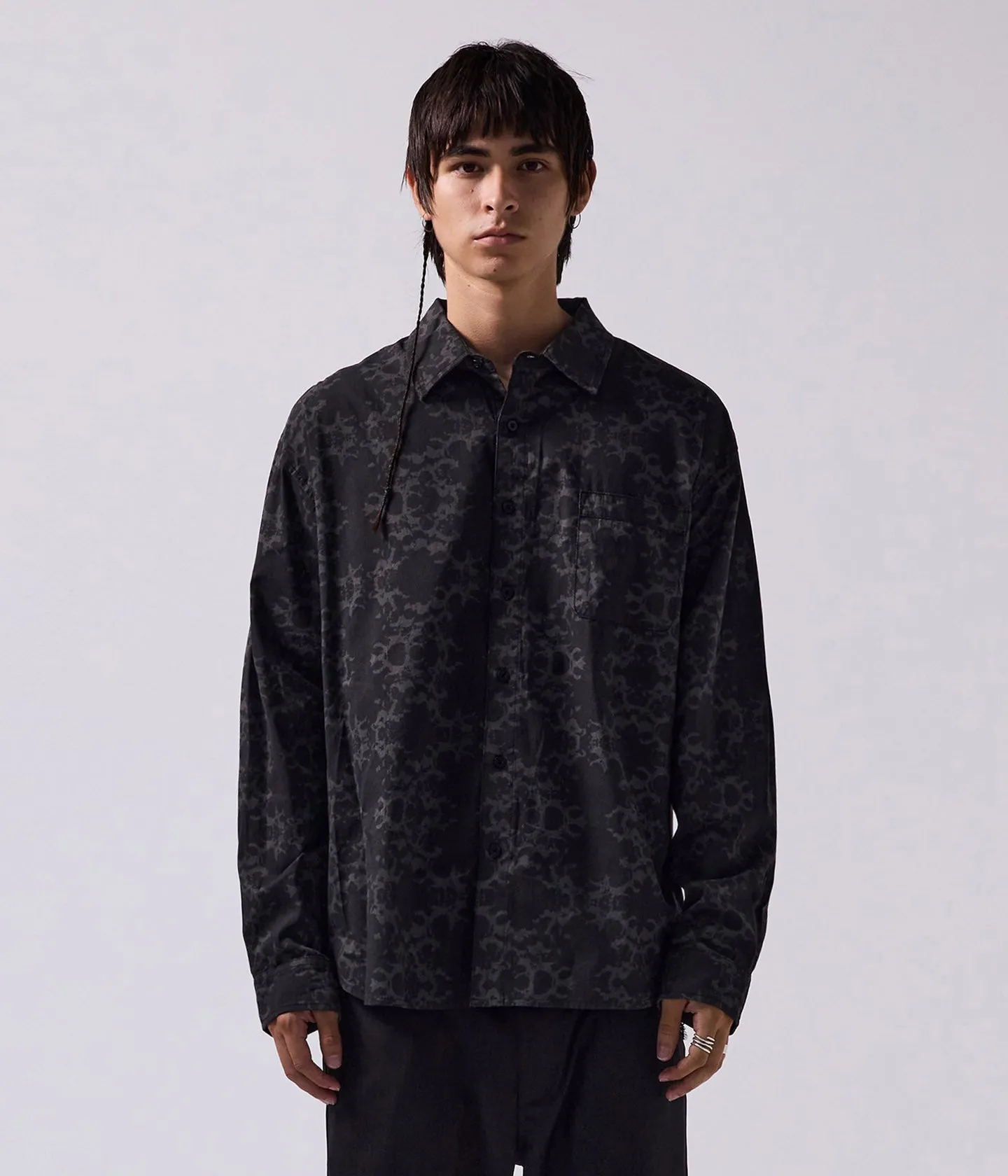 Daily Favorite VIVIAN ORNATE LS SHIRT // BLACK/GREY