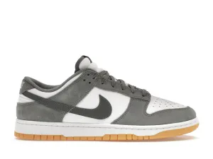 All Rounder Skater Style Nike Dunk Low Smoke Grey Gum 3M Swoosh