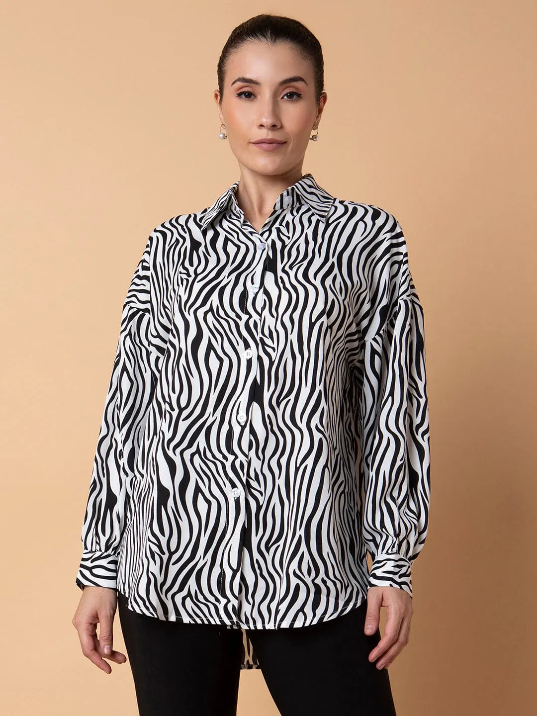 Versatile Comfort DoubleStitchedHem Women's Black Relaxed Opaque Printed Casual Oversized Shirt