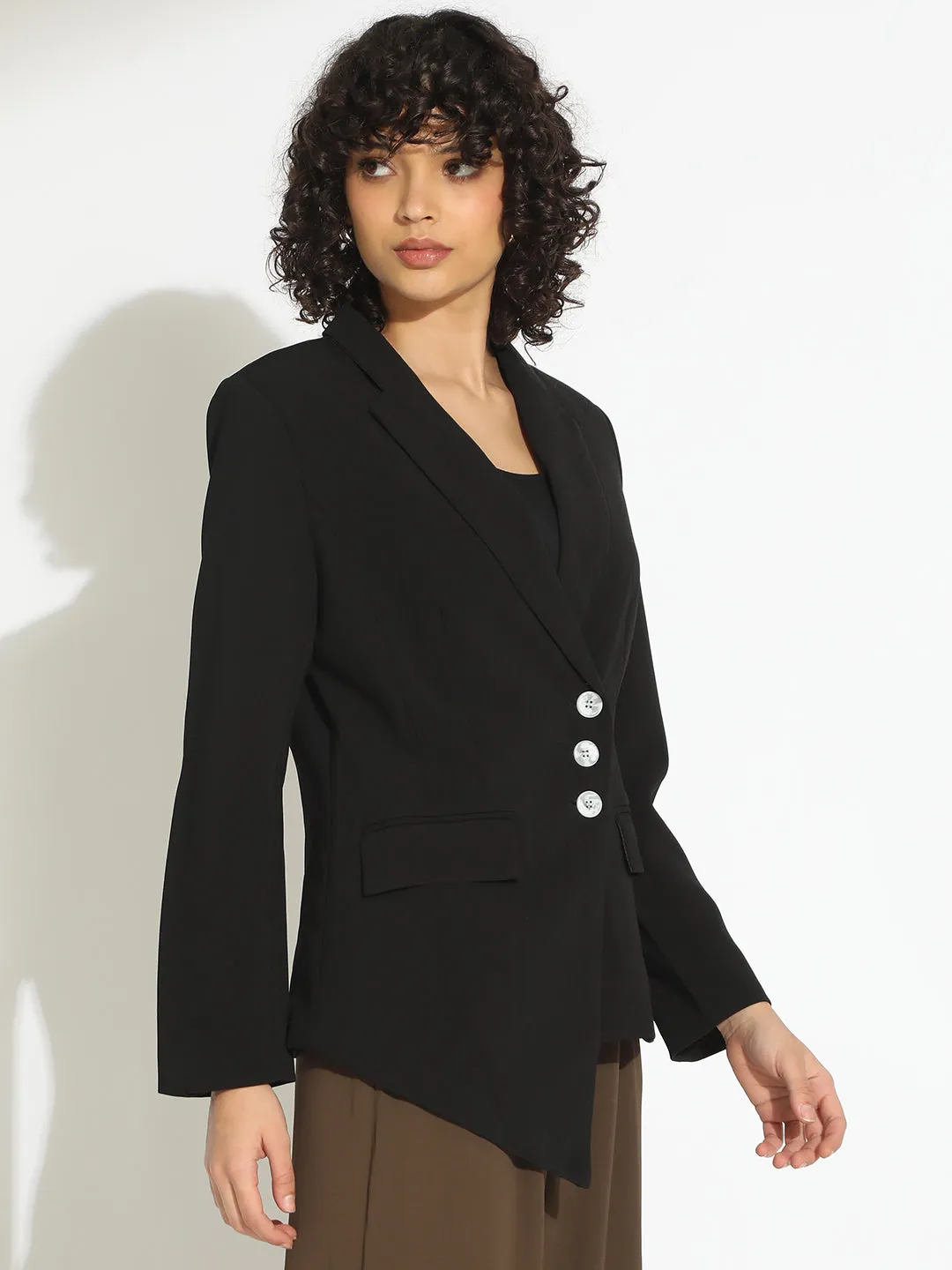 Stretch Comfort Design Long Sleeve Women??s Black Tailored Asymmetric Hem Blazer with Contrast Buttons