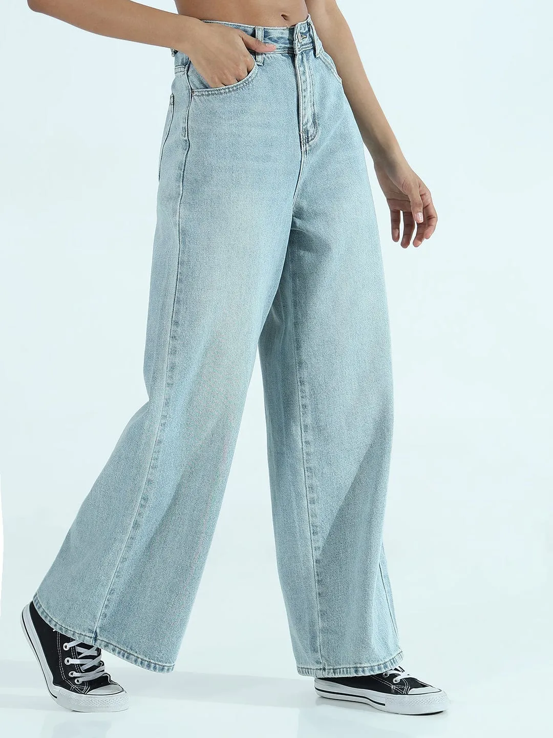 Women's Blue Mid Rise Wide Jeans Daytime Look Beach Day Winter Warmth Classic