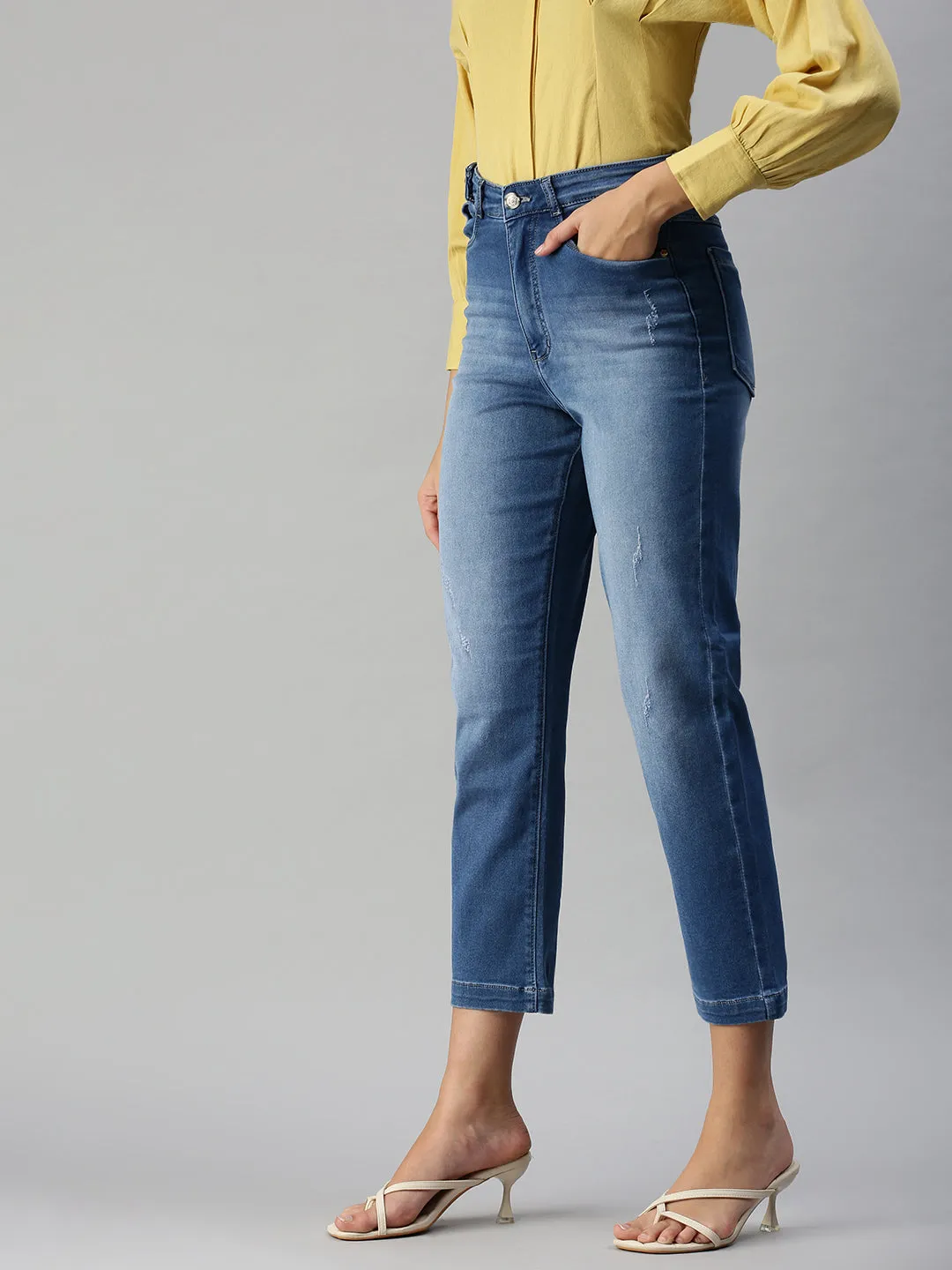 Casual Friday Picnic Style Nature Lover Breathable Weekend Warrior Travel Outfit Women's Blue Straight Fit High-Rise Low Distress Light Fade Stretchable Denim Jeans