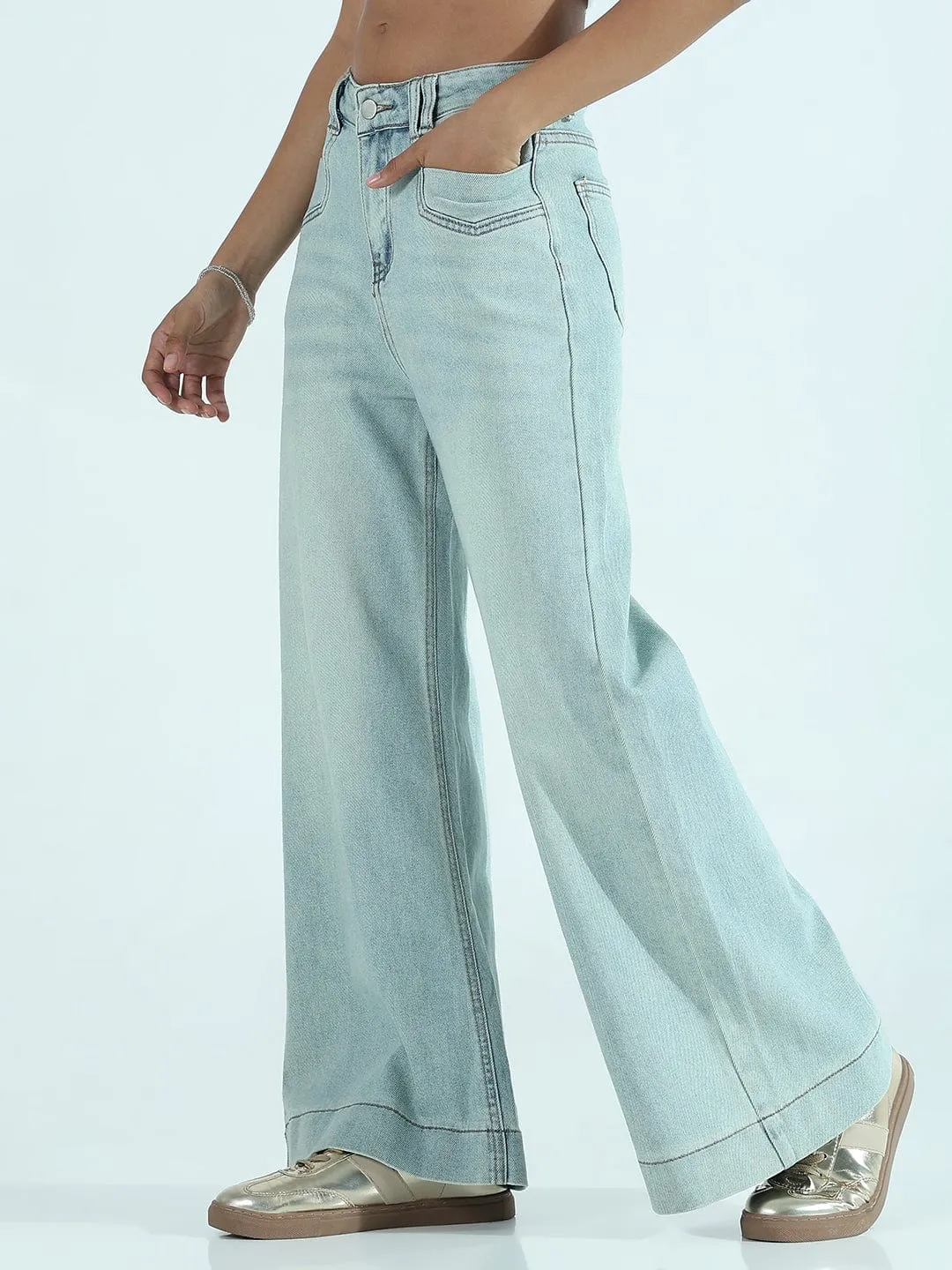 Night Out Bold Look Basic Necessity Women's Blue Wide-Leg Jeans with Bottom Hem and Patch Pockets