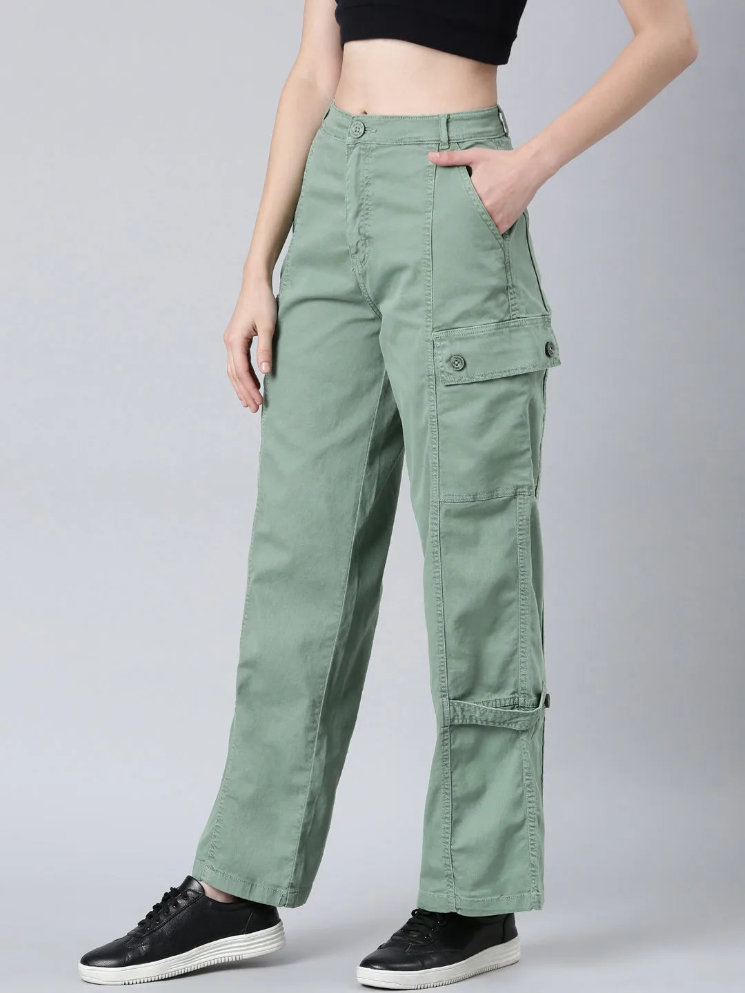 Casual Look Women's Green Mid Rise Wide Leg Denim Jeans