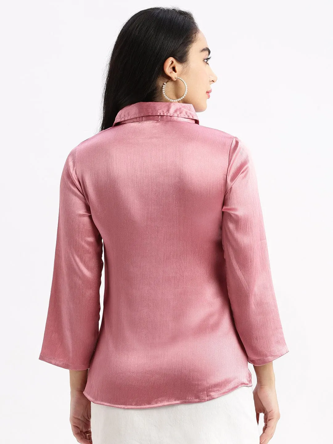 Women's Lavender Standard Slim Fit Spread Collar Casual Shirt Sleek Look