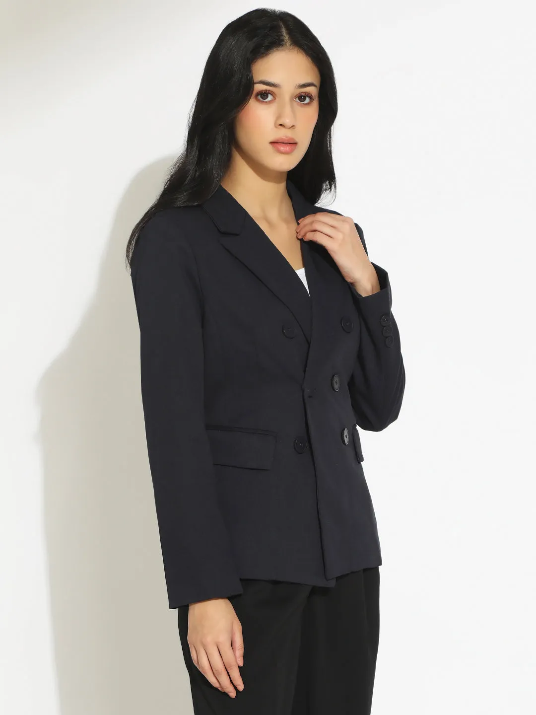 Clean Outer Short Length Women's Navy Blue Double-Breasted Blazer with Shoulder Pads