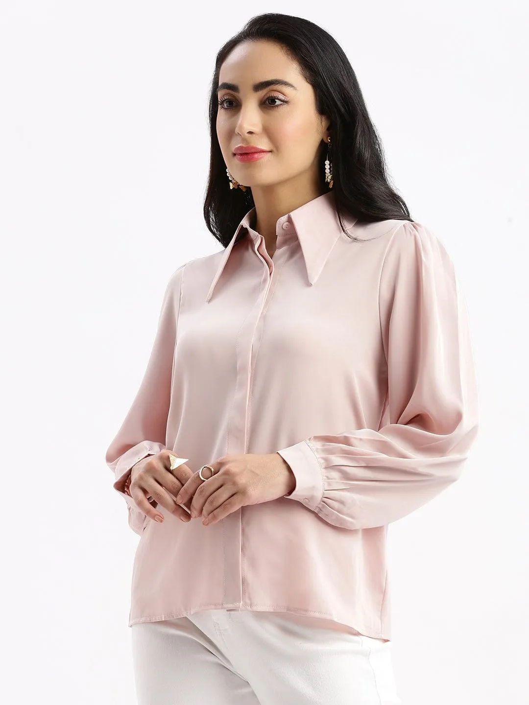 Women's Peach Solid Spread Collar Shirt Classic Comfort Breathable Mesh Panels