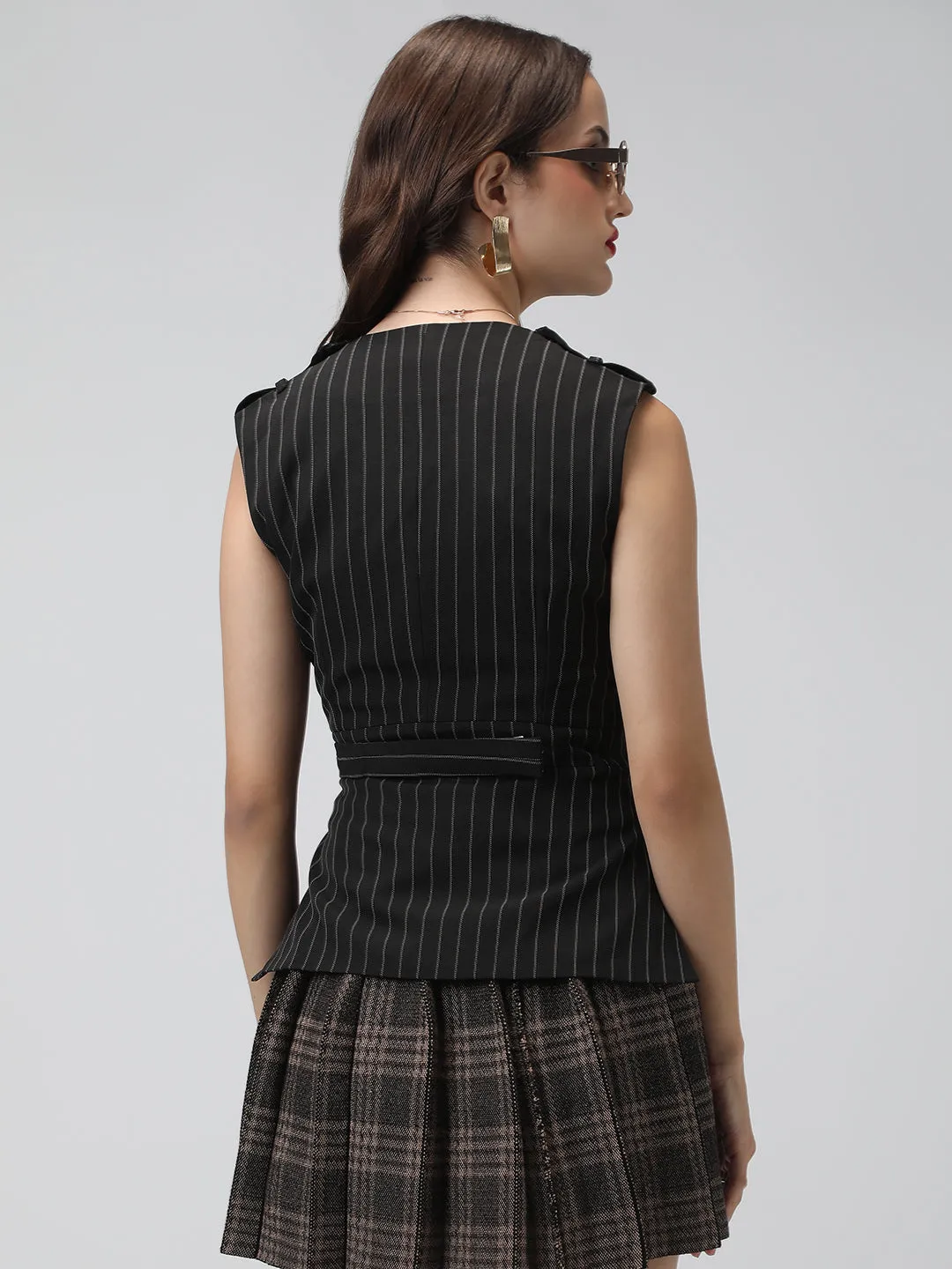 UltraQuietMaterial Fleece Lined Interior Women's Striped Black Sleeveless Blazer