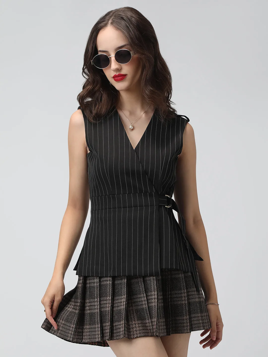 Women's Striped Black Sleeveless Blazer Frictionless Zipper Tracks