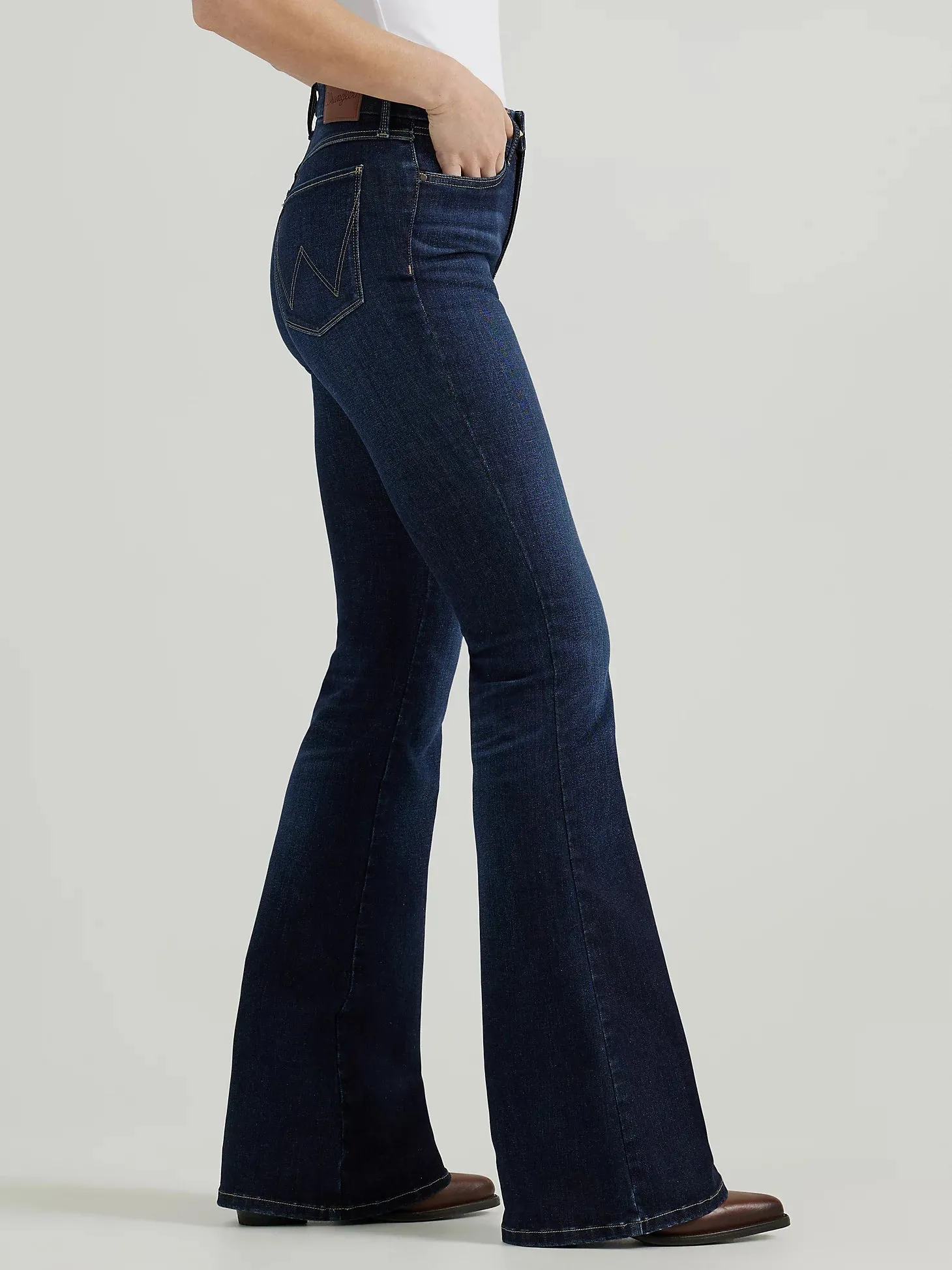 Clean Shape Quick Matchup Wrangler Women's Bespoke High Rise Flare Jean in Madilyn